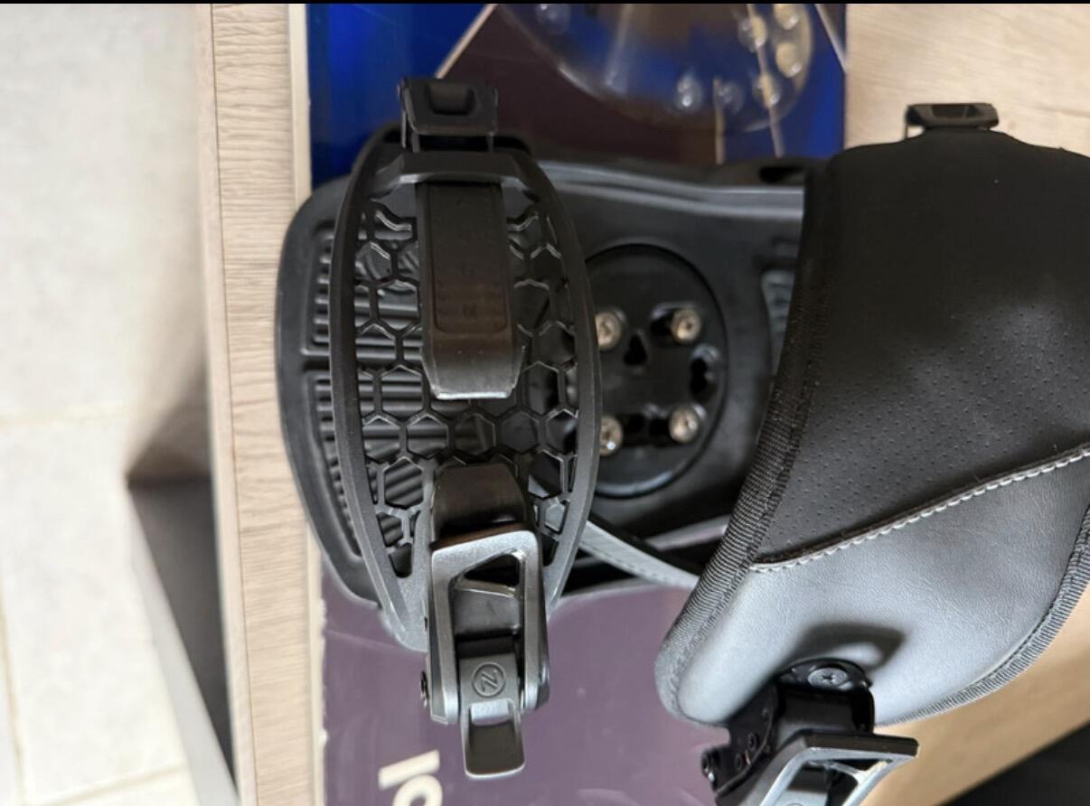 Entre Particuliers - Fixation snowboard nidercker muon-x. Taille xl 5/5