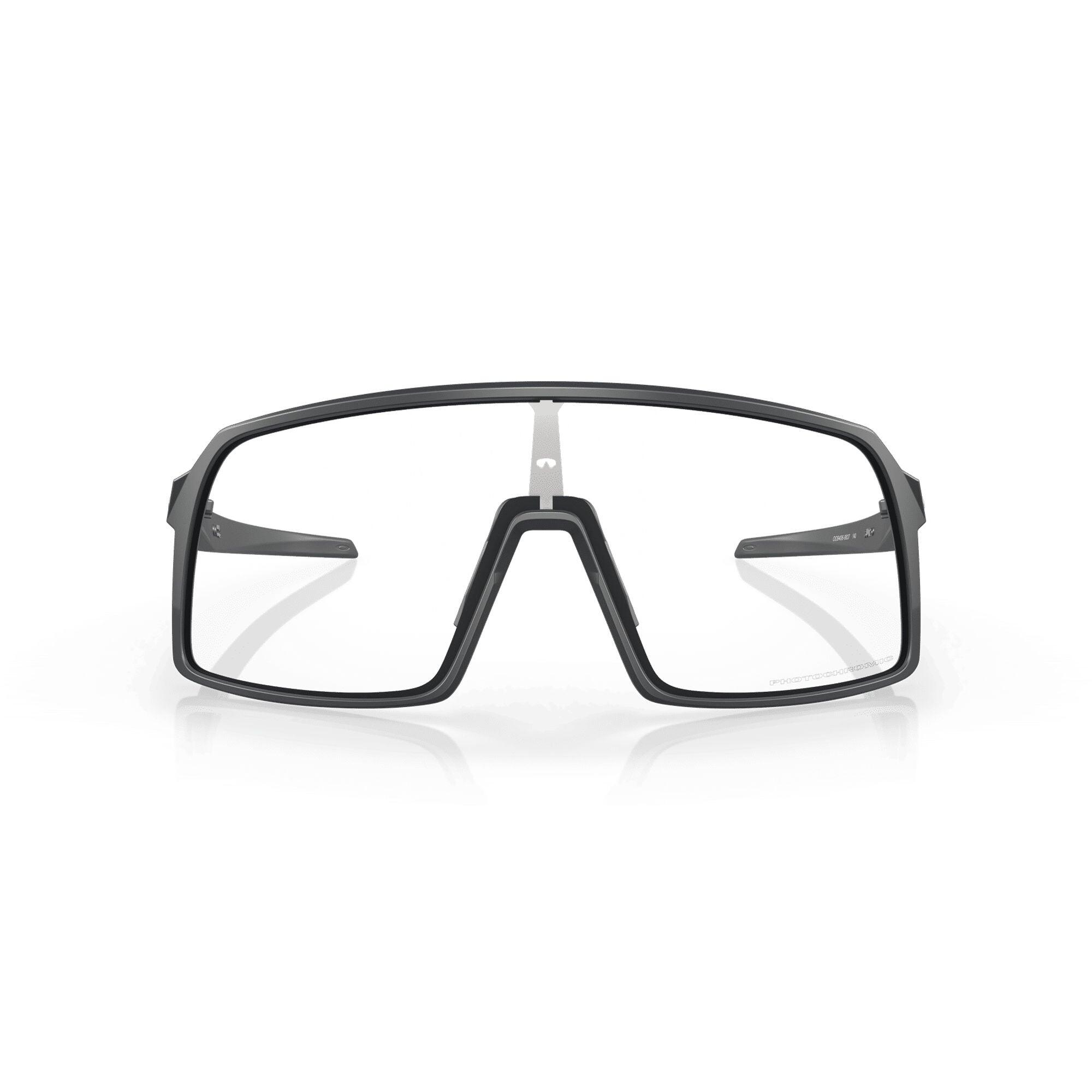 Oakley Sutro Matte Carbon/ Clear to Black Photochromic 2/7
