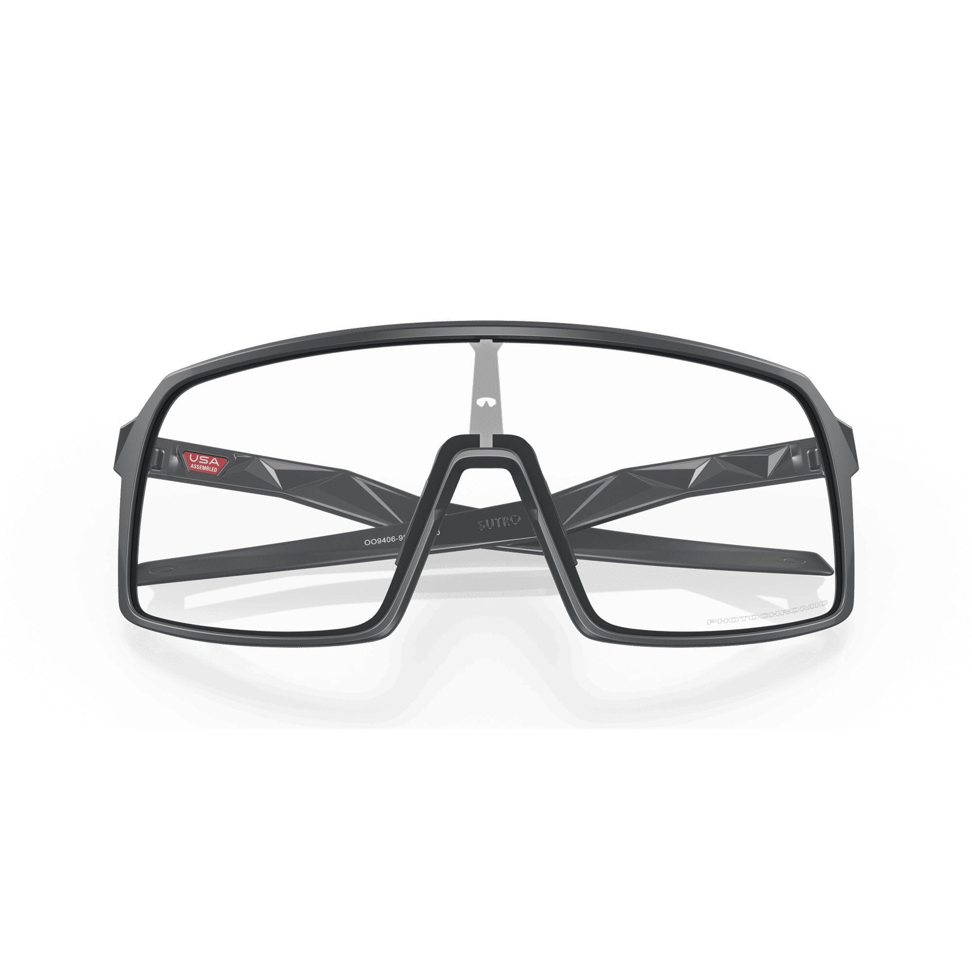 Oakley Sutro Matte Carbon/ Clear to Black Photochromic 5/7
