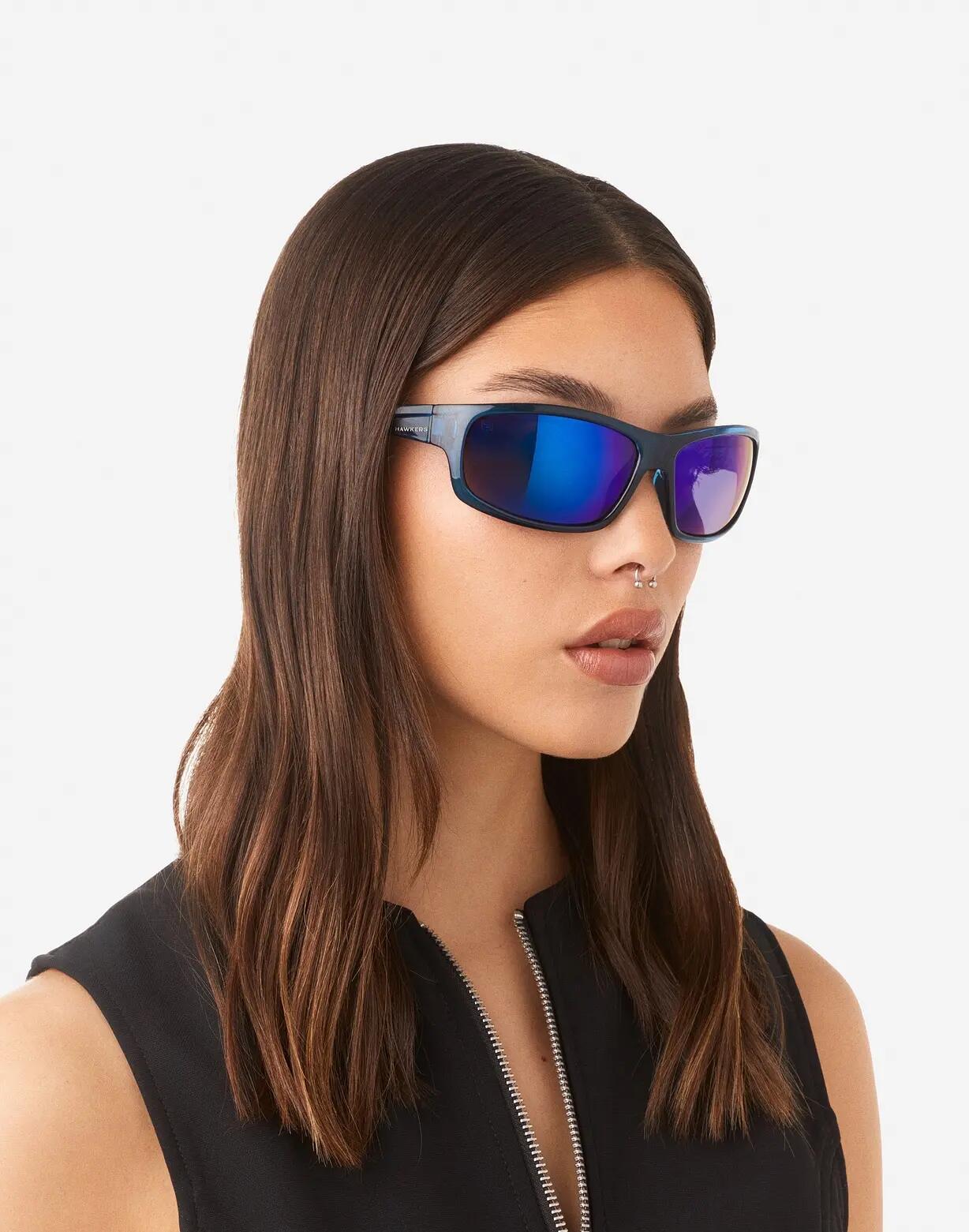 HAWKERS - Lunettes de soleil Homme et Femme POLARIZED ROYAL BLUE SKY - BOOST 6/8