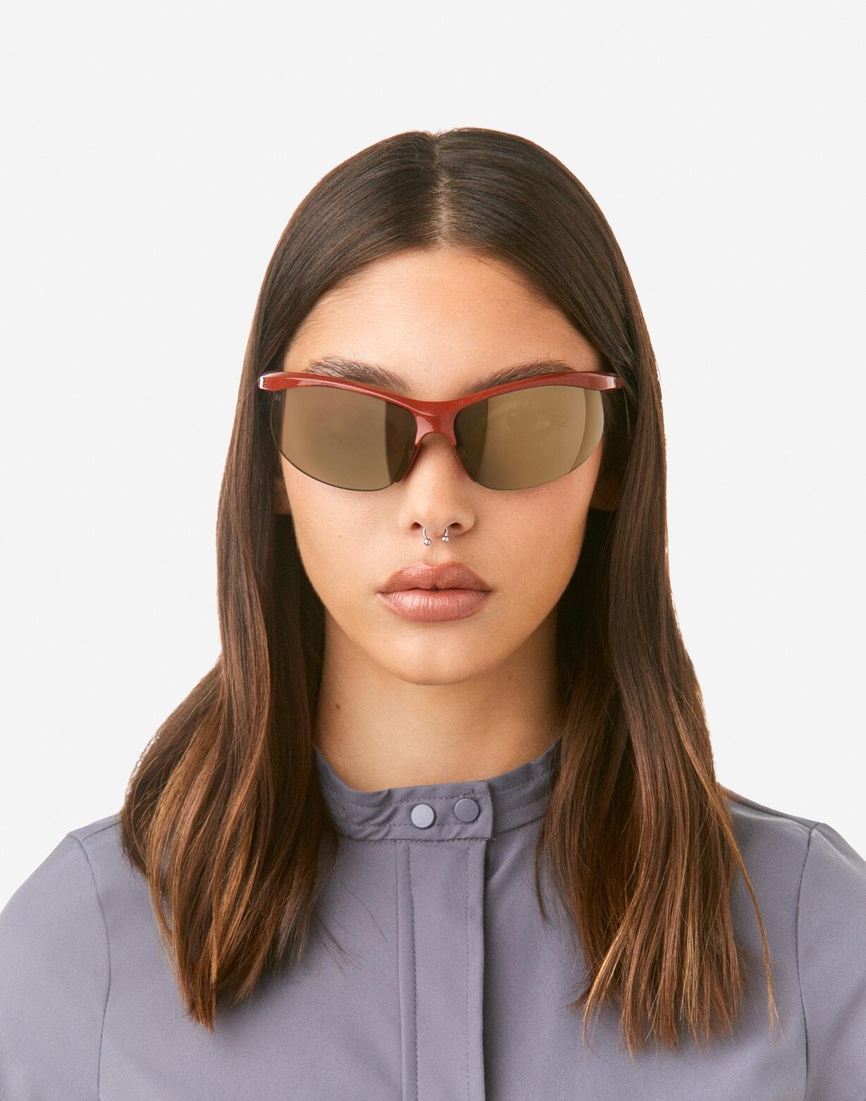 HAWKERS - Lunettes de soleil pour homme et femme RADIANTE - DARK RED BEIGE 6/8