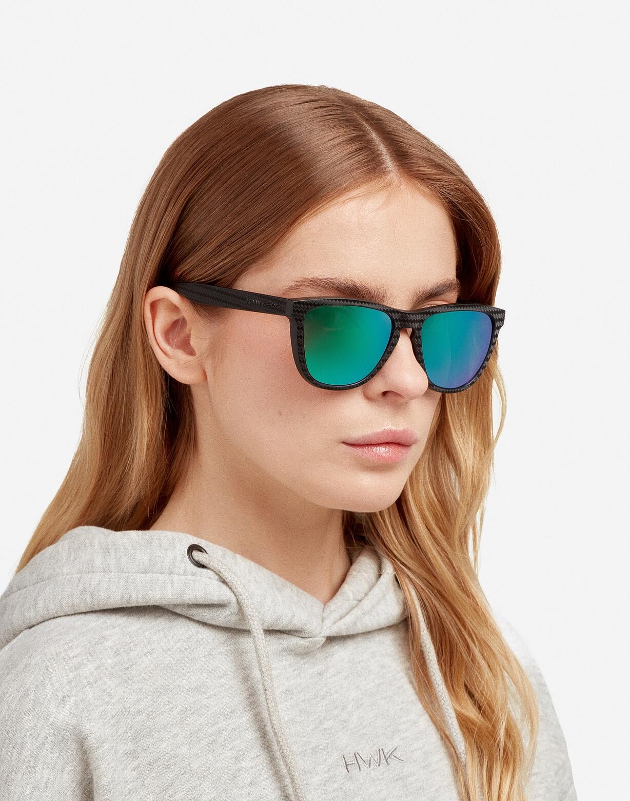 HAWKERS - Sonnenbrillen für Herren und Damen ONE RAW CARBONO  POLARIZED 6/7
