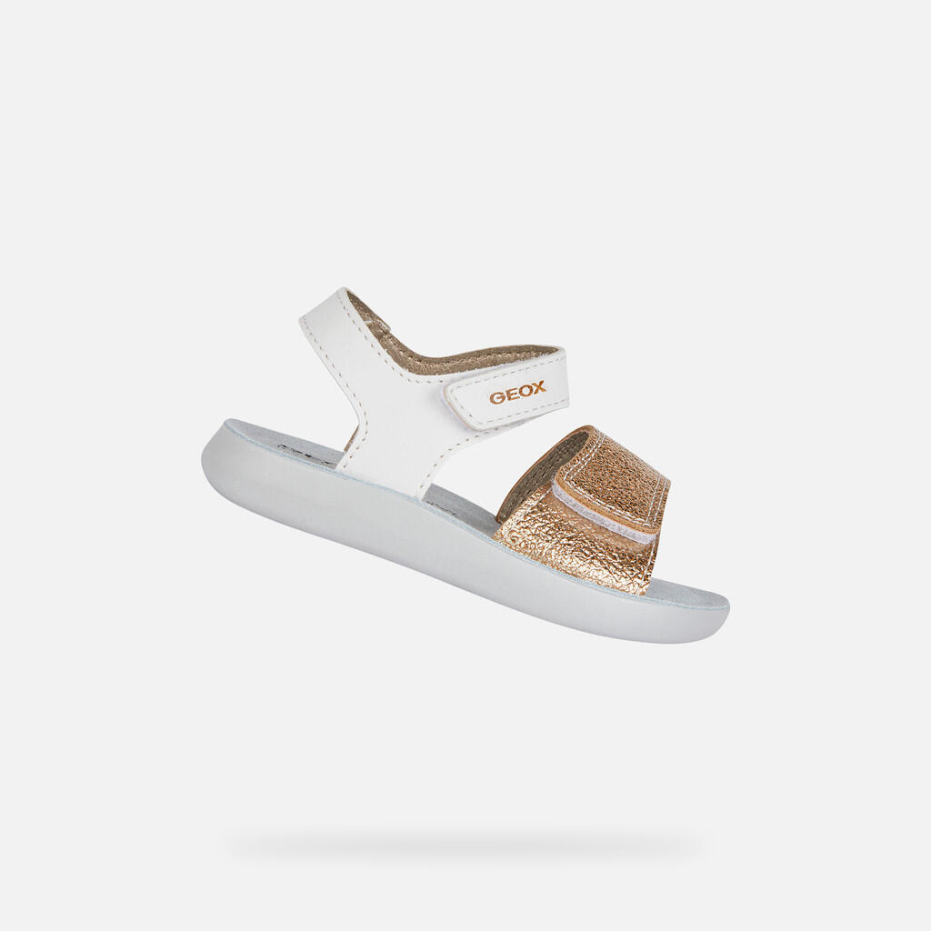 GEOX Sandály Model B Sandal Lightfloppy Barva Bílý