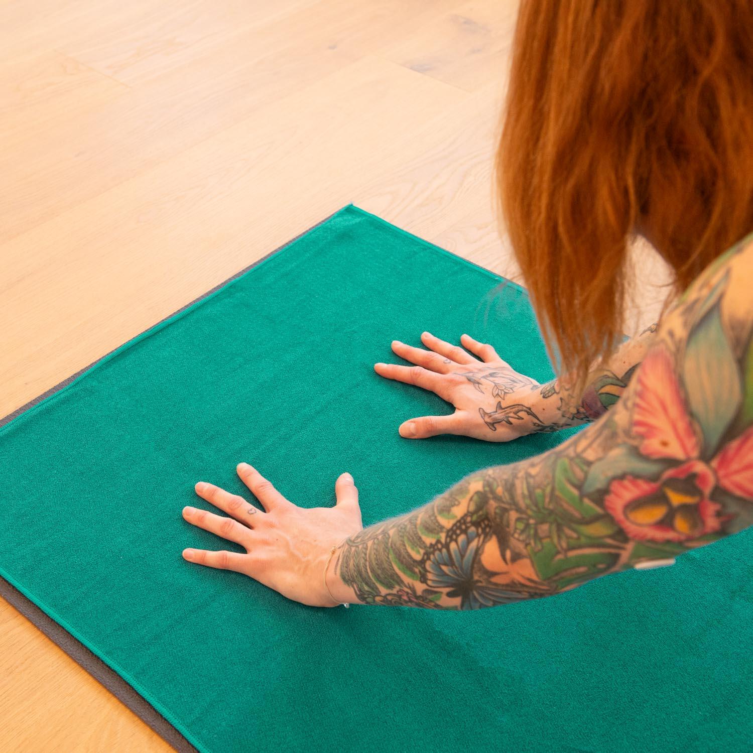 GRIP yogahanddoek 183 x 61 cm van microvezel 5/6