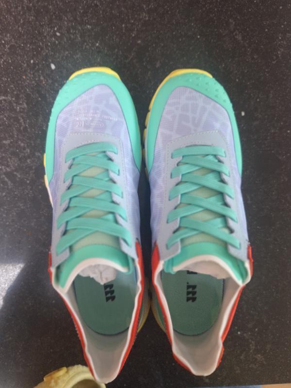 Entre Particuliers - Chaussures de hockey sur gazon 5/6