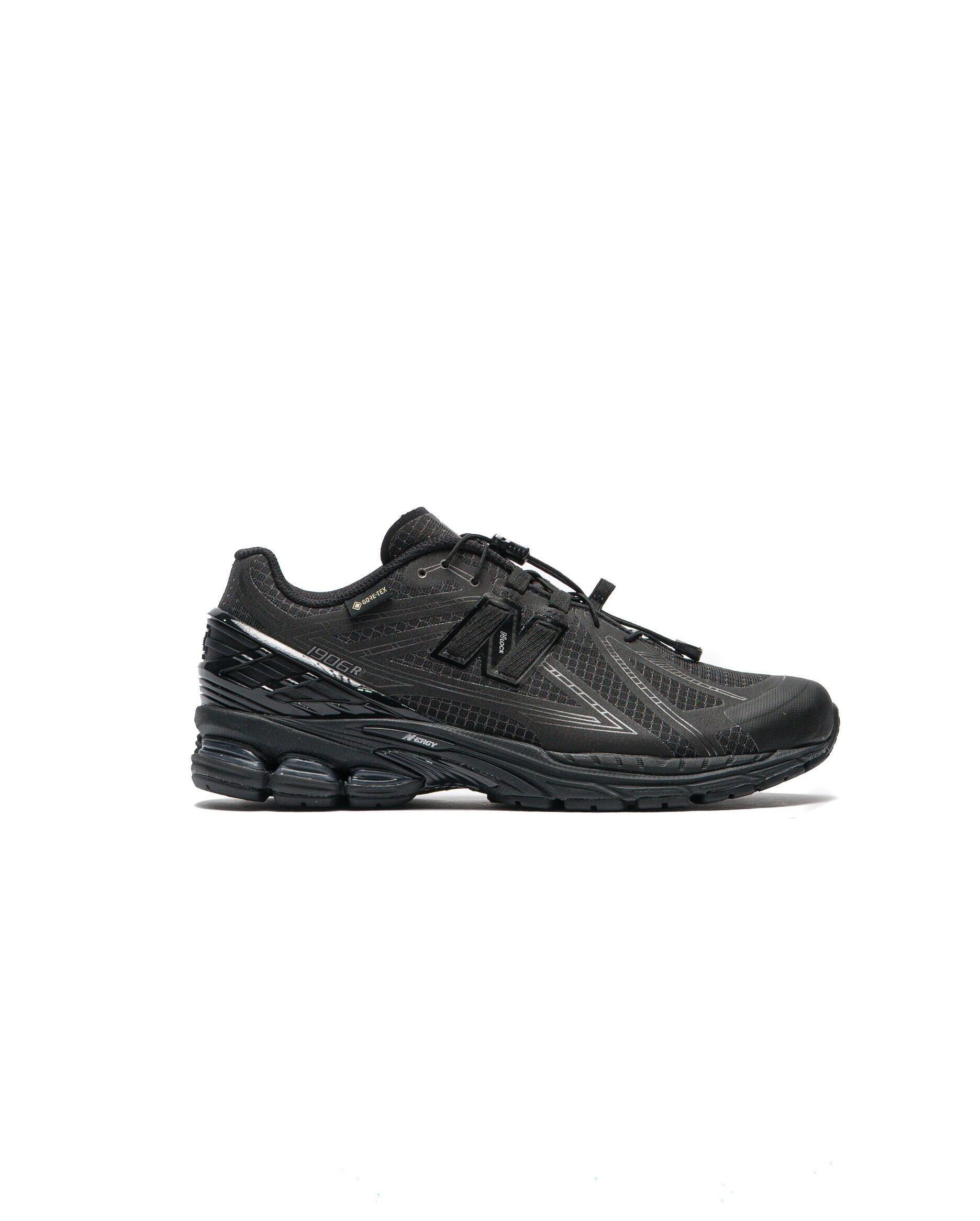 NEW BALANCE picture