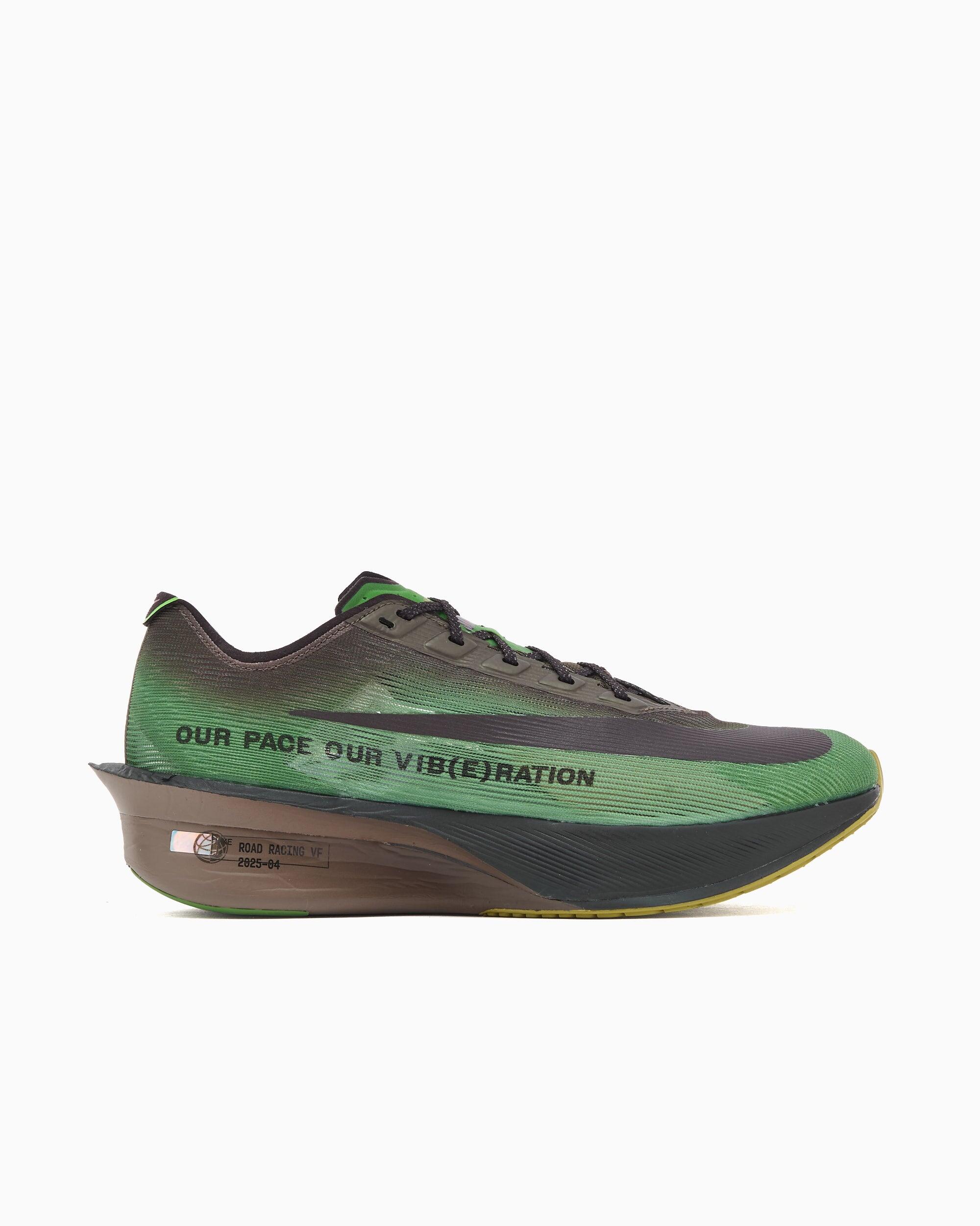 NIKE picture