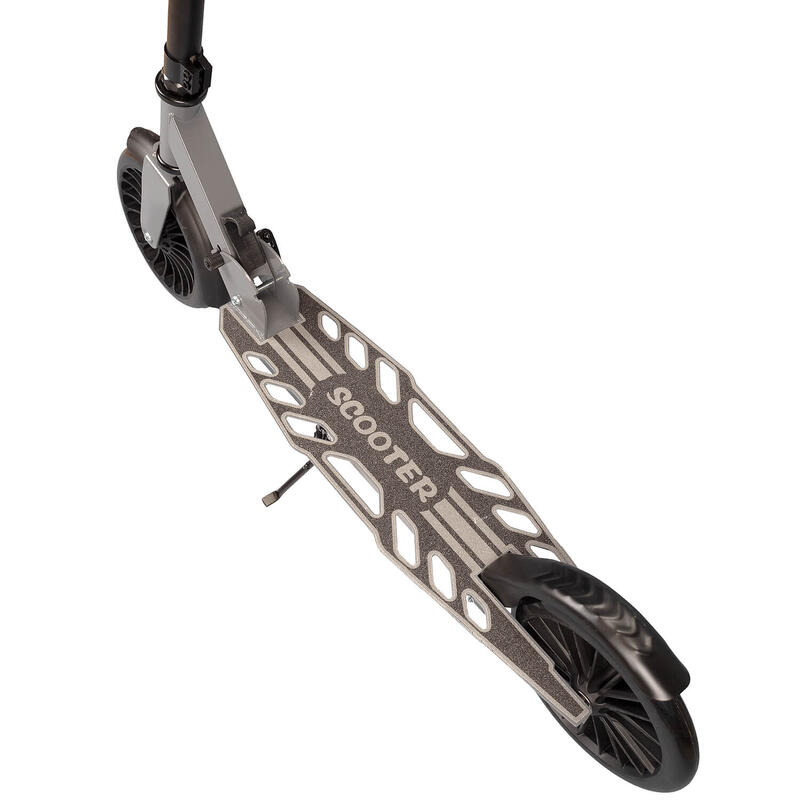 Trotineta Grand Prix, inaltime ajustabila,platforma perforata,roti 200 mm, negru