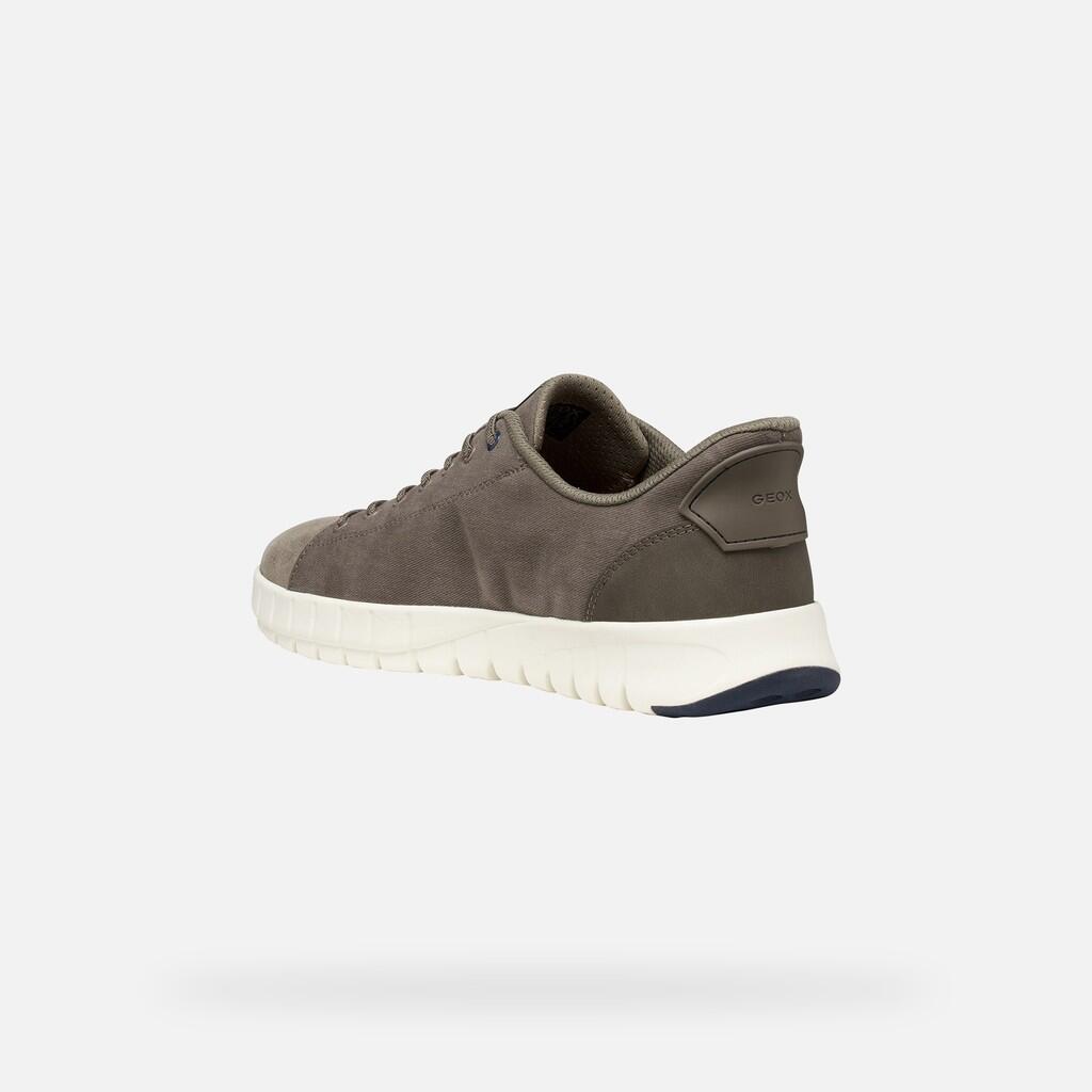 Baskets Homme FLEXTRIDE PLUS MAN Taupe 6/7