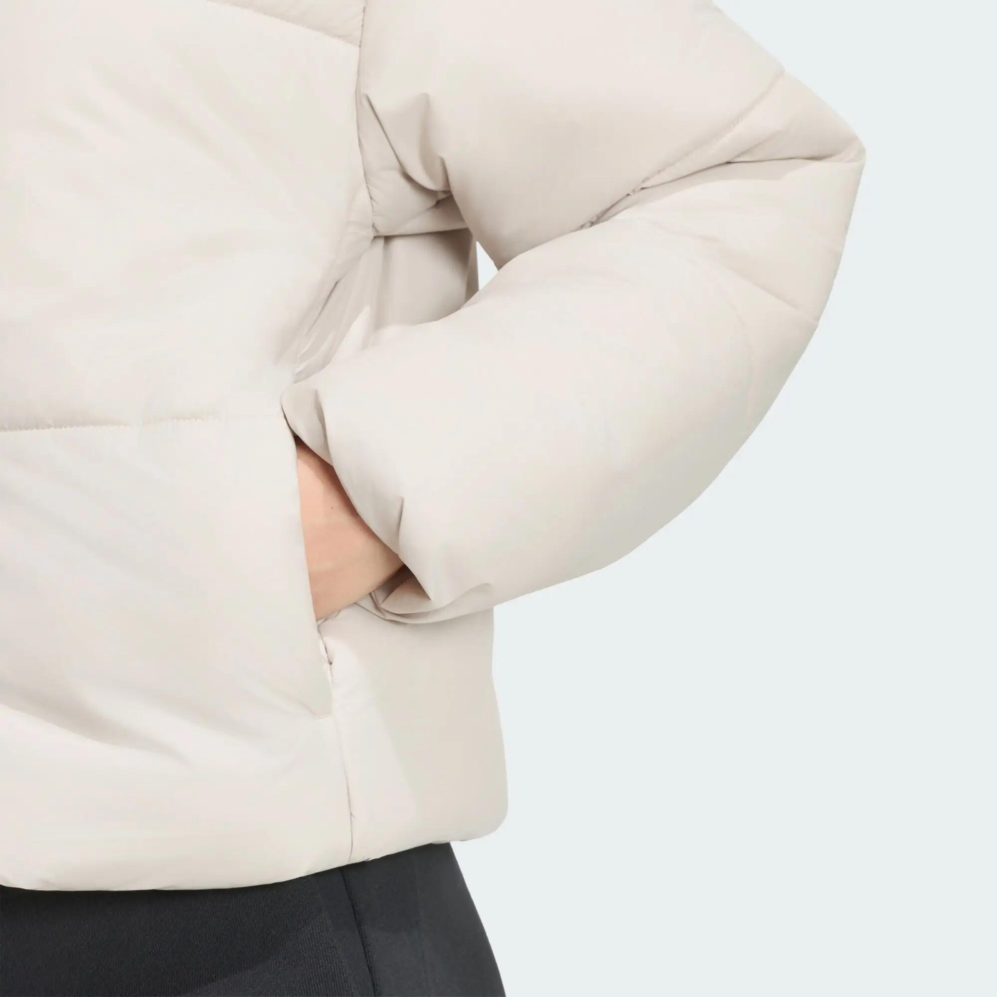 ESSENTIALS HIGHLOFT PUFFER JACKE, ISOLIERT 5/7
