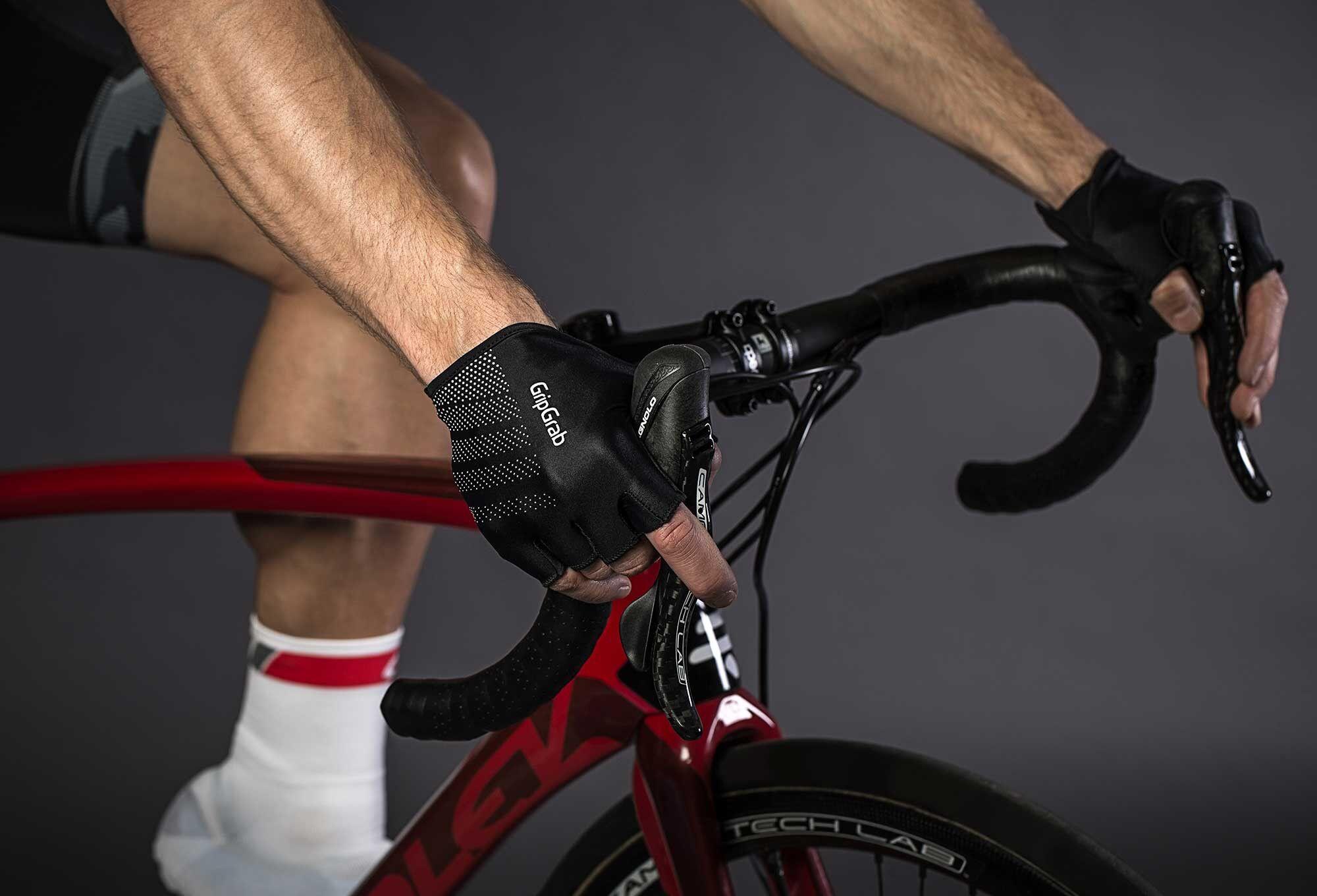 Paio di Guanti Corti GripGrab Ride Neri 3/7