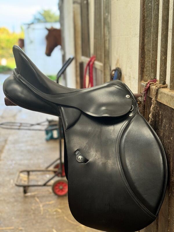 Tussen Particulieren - Zadel Dt Saddlery 2/5