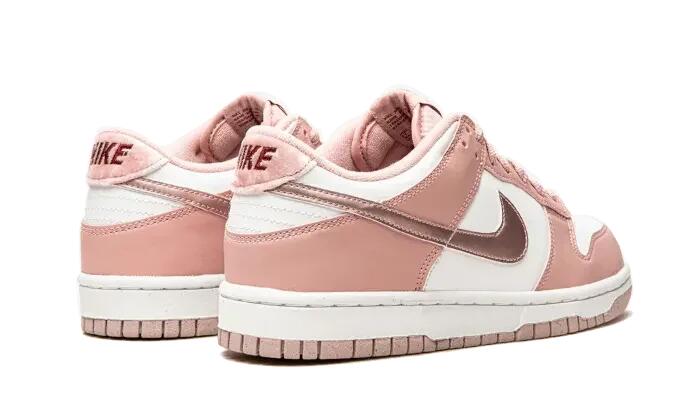 Nike Dunk Low Pink Velvet (GS) 3/4