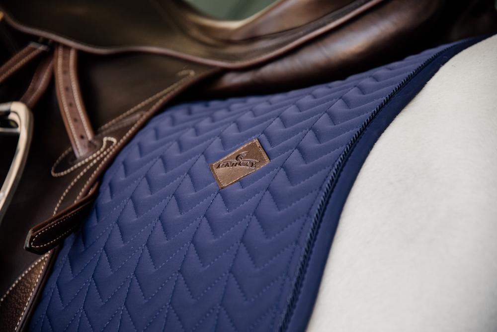 Tapis fishbone dressage navy 3/7