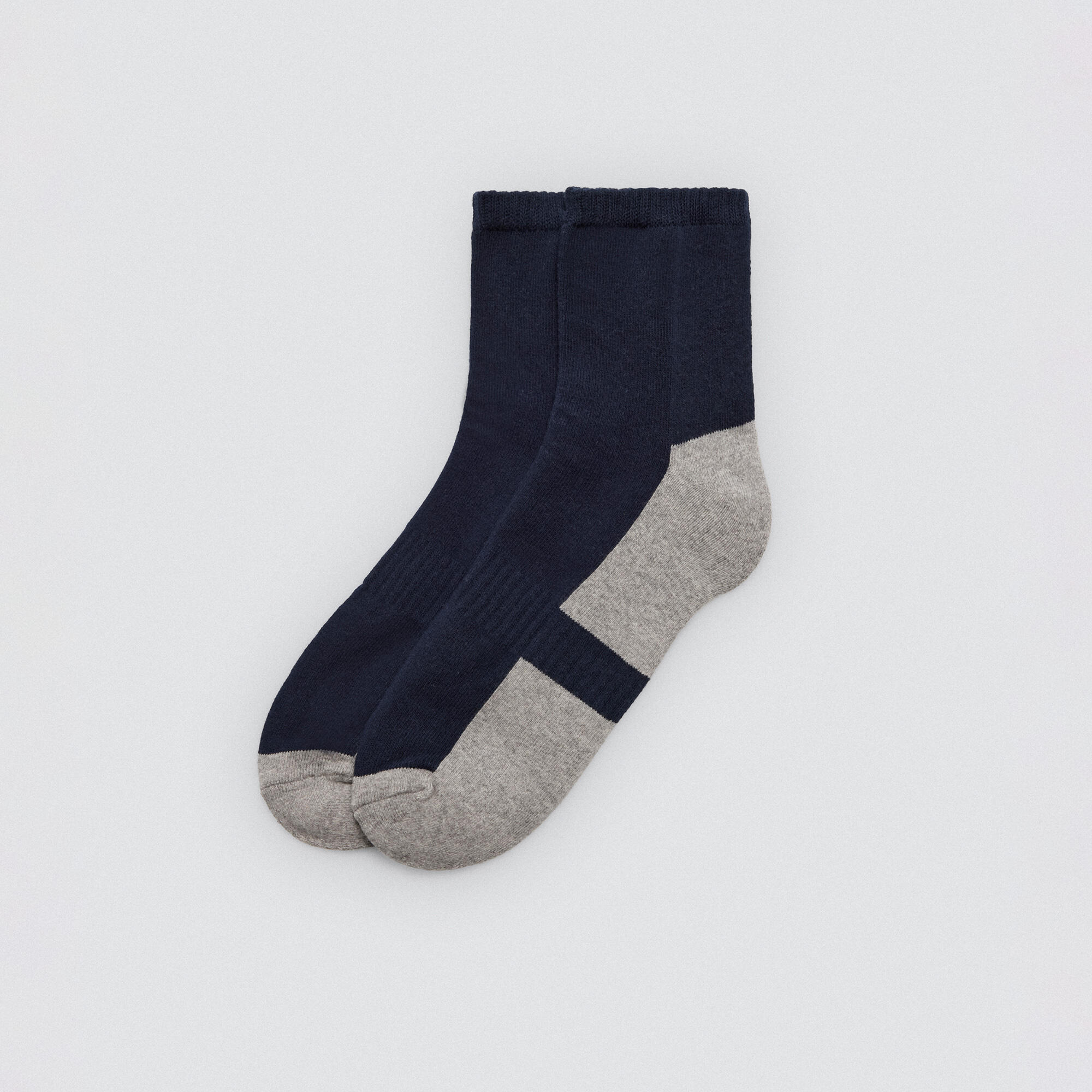 Lot de 3 chaussettes de sport en éponge grises et noires 3/7