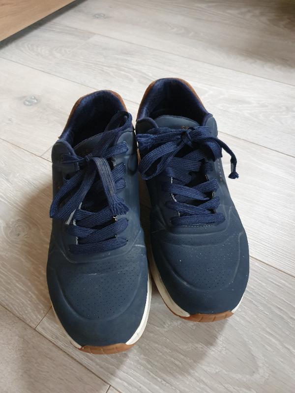 SKECHERS picture