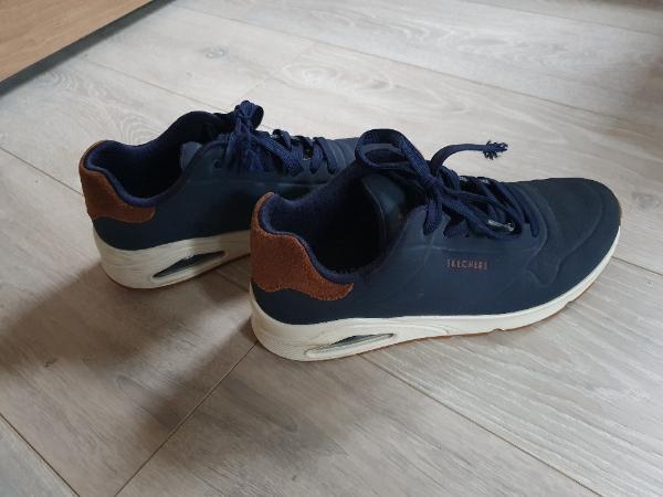 Tussen Particulieren - Donkerblauwe Skechers maat 43 3/5