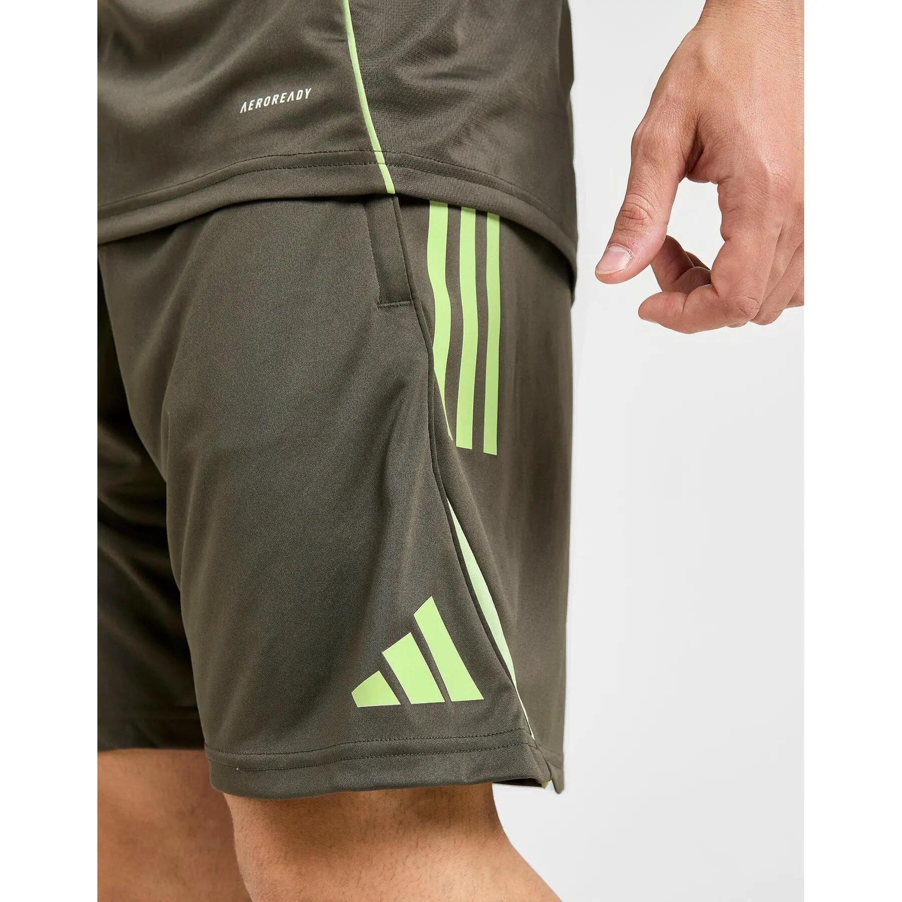Short d'entraînement Real Madrid 2025/26 7/7