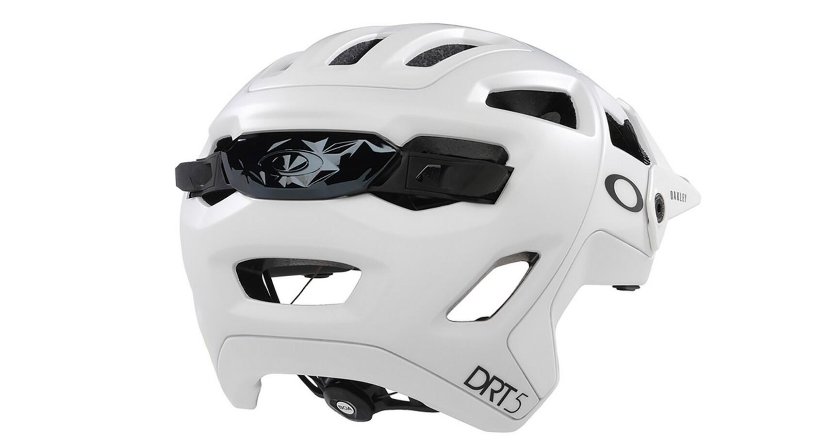 OAKLEY Oakley Fahrradhelm DRT5 Maven Satin White 2/3