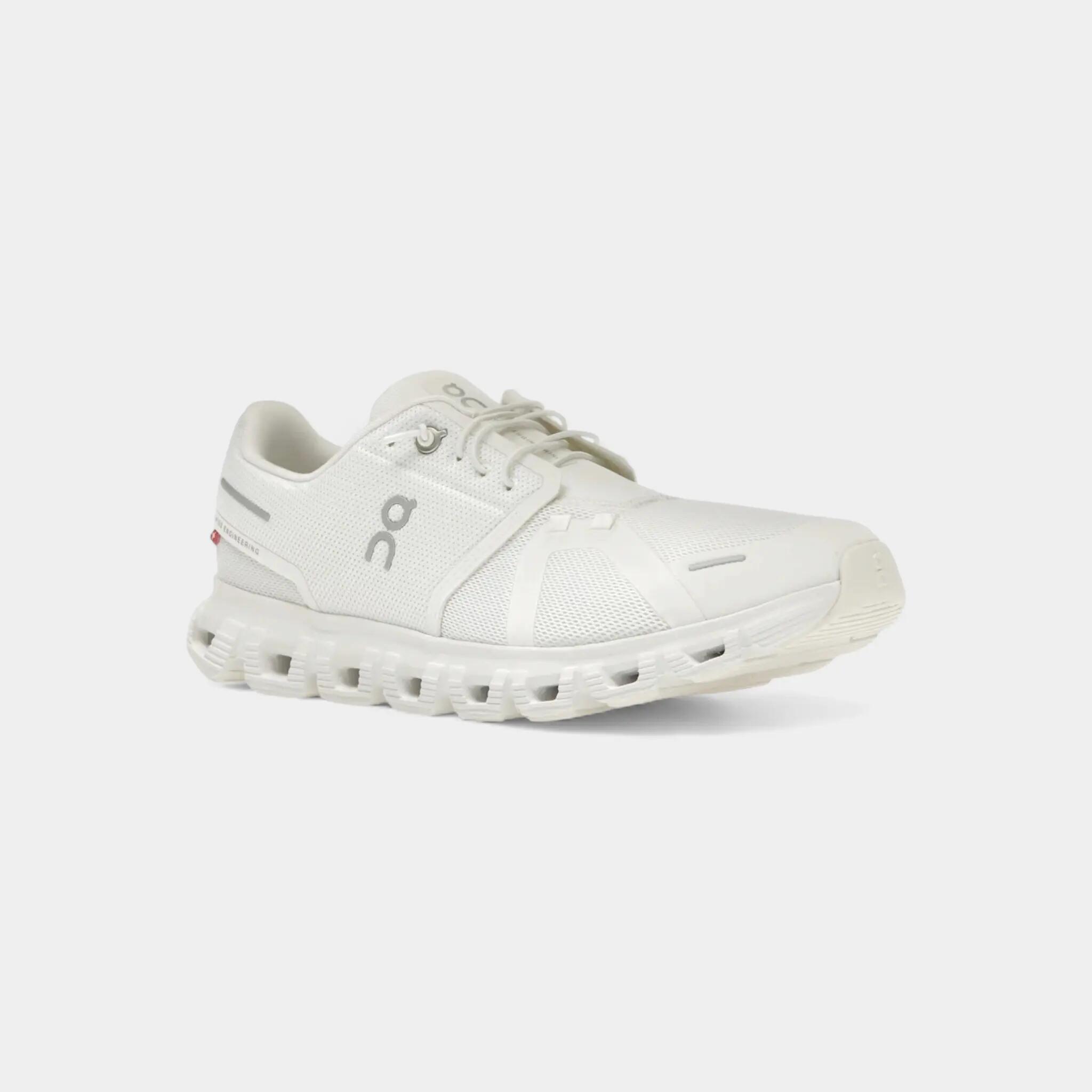 On Running Cloud 6 All White 2/4