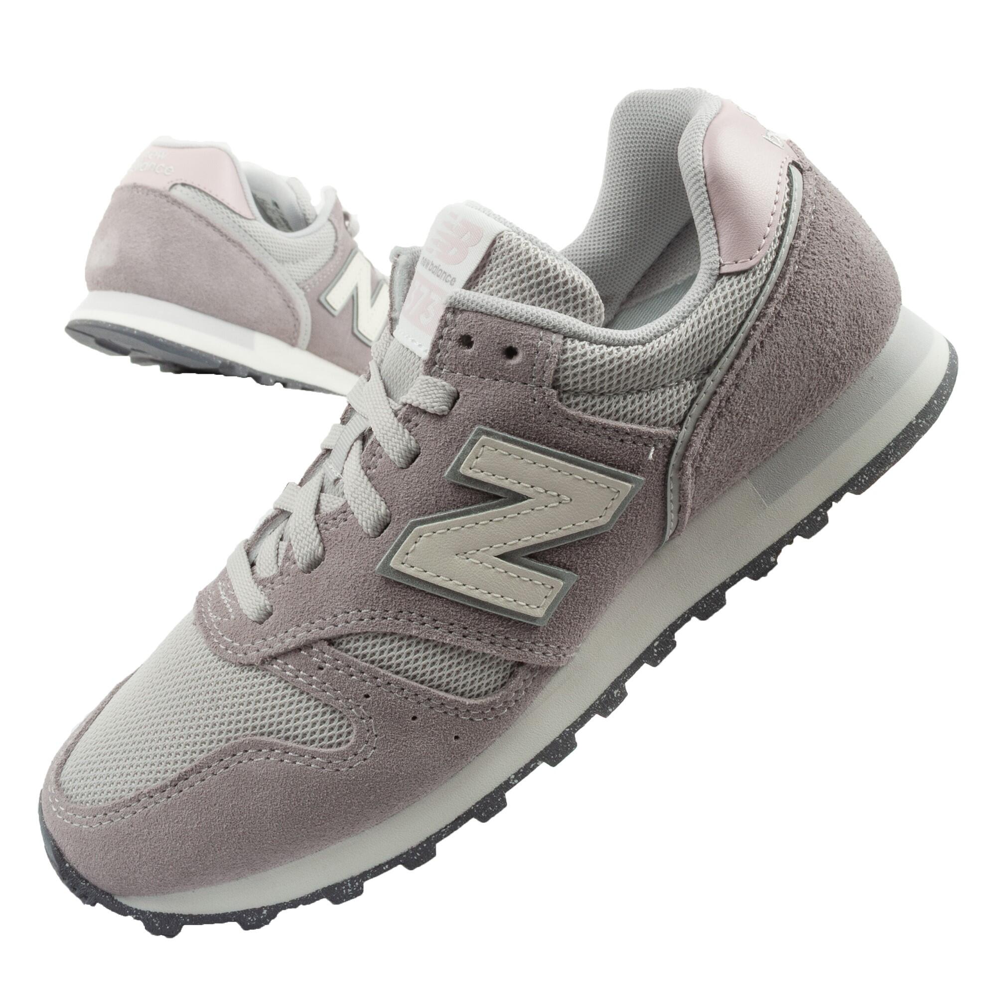 NEW BALANCE picture