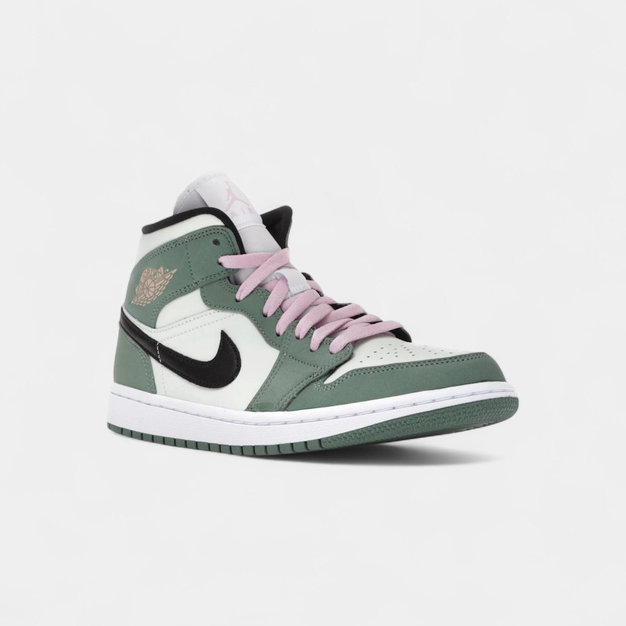 Jordan 1 Mid Dutch Green (Women's) 2/4