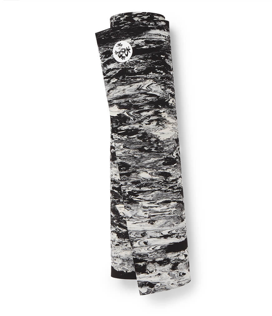 Manduka Rheo 8mm Pilatesmat - Zwart Wit Marmer 4/4