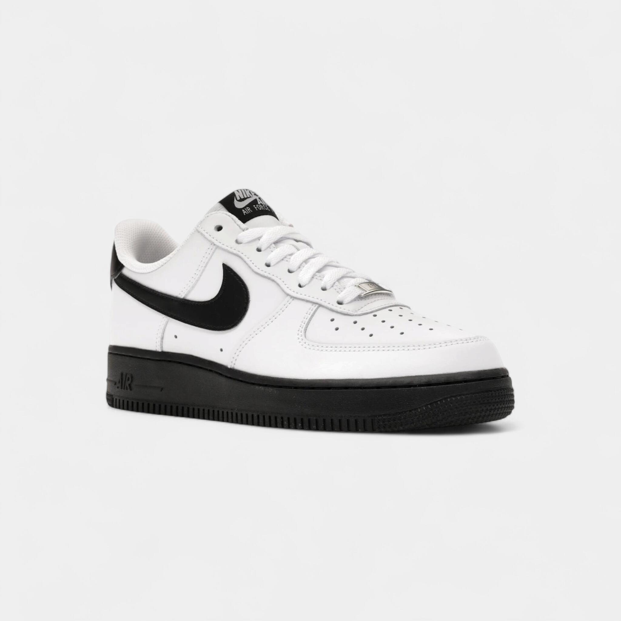 Nike Air Force 1 Low '07 White Black (2026) 2/4