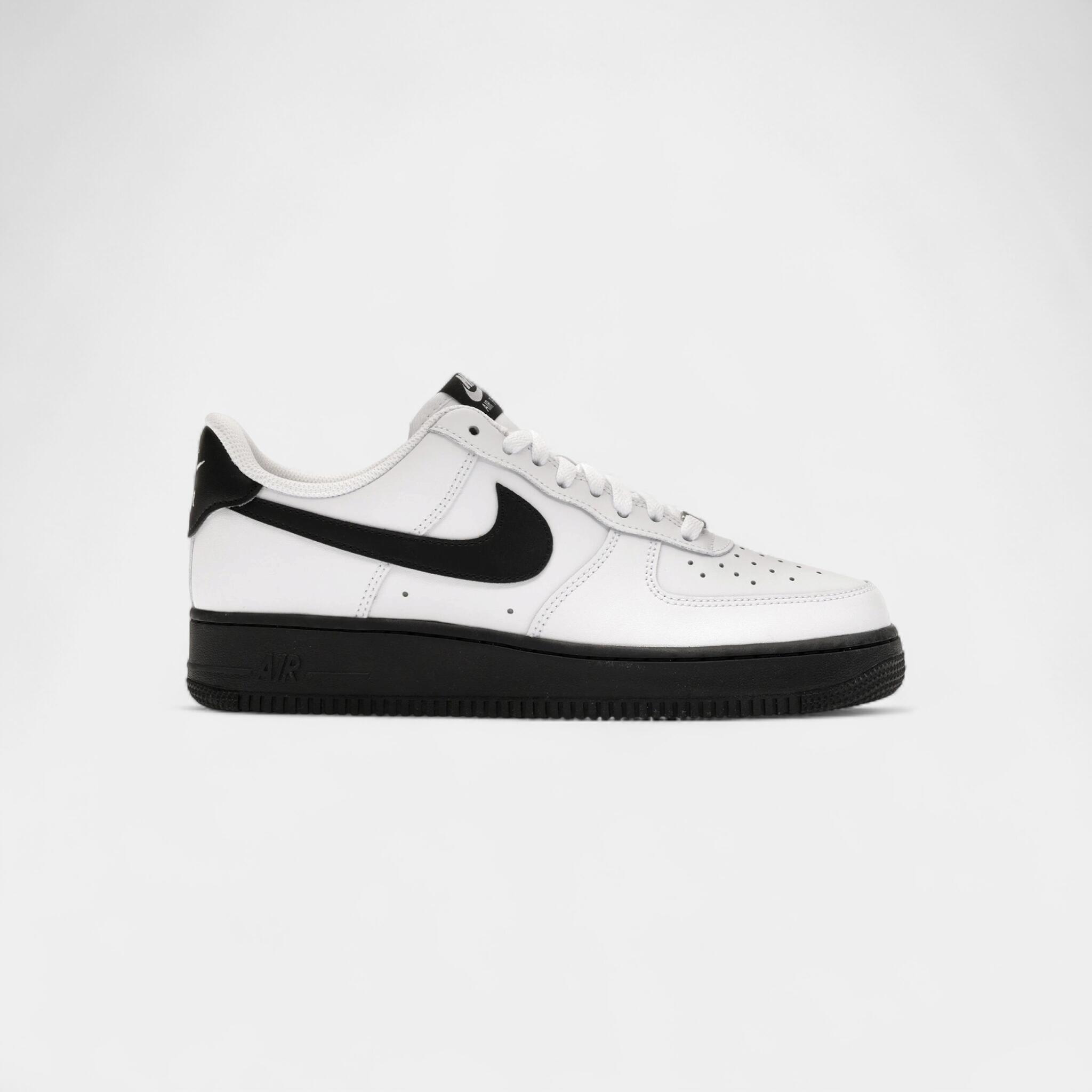 NIKE picture
