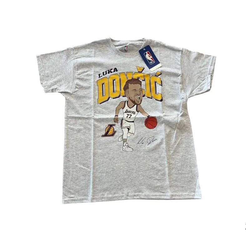OS FW25 Courtside S\/S Cotton TEE Heather Grey LOS Angeles Lakers Doncic Luka