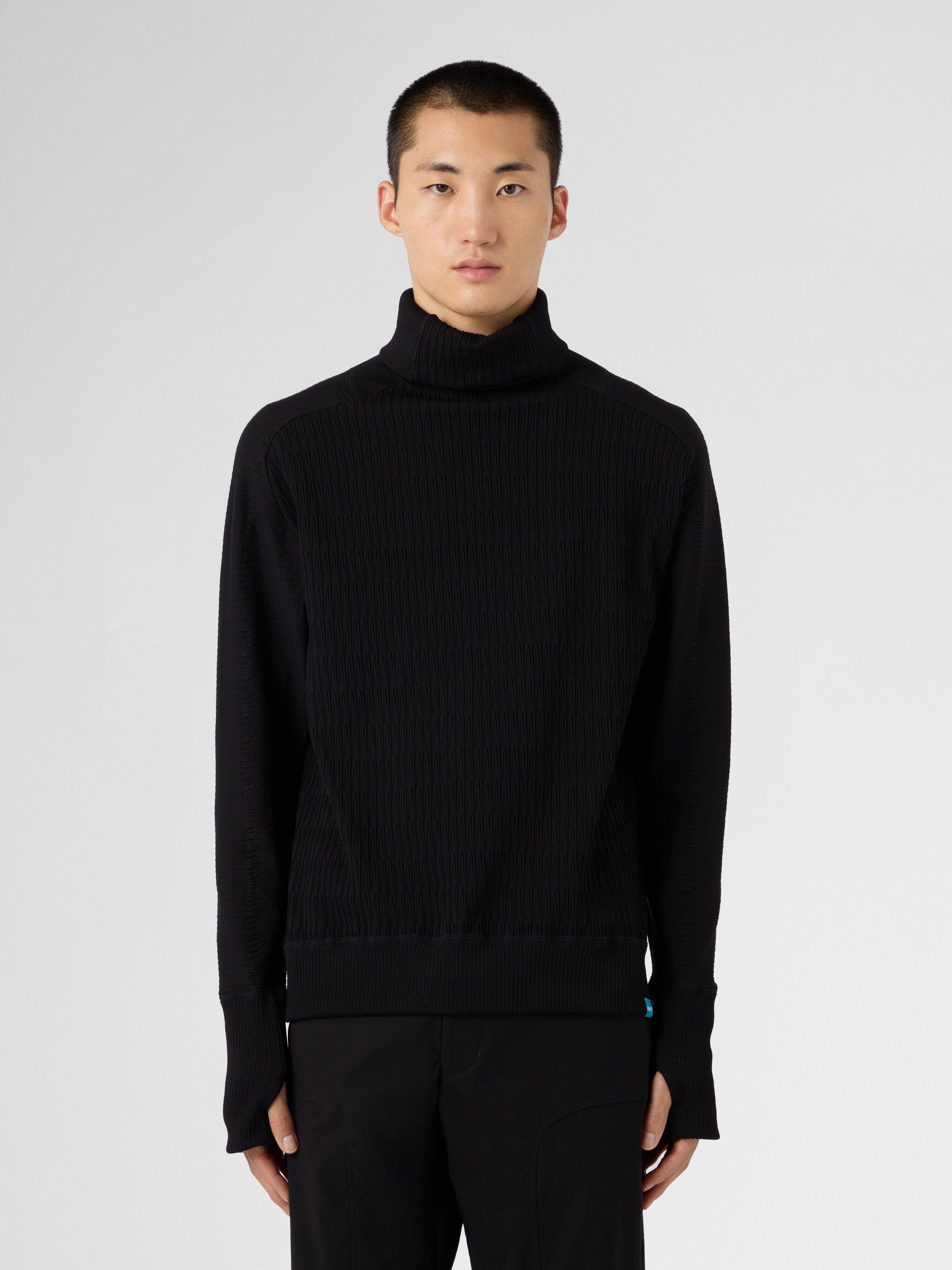 Confident Turtleneck Sweater 1/1