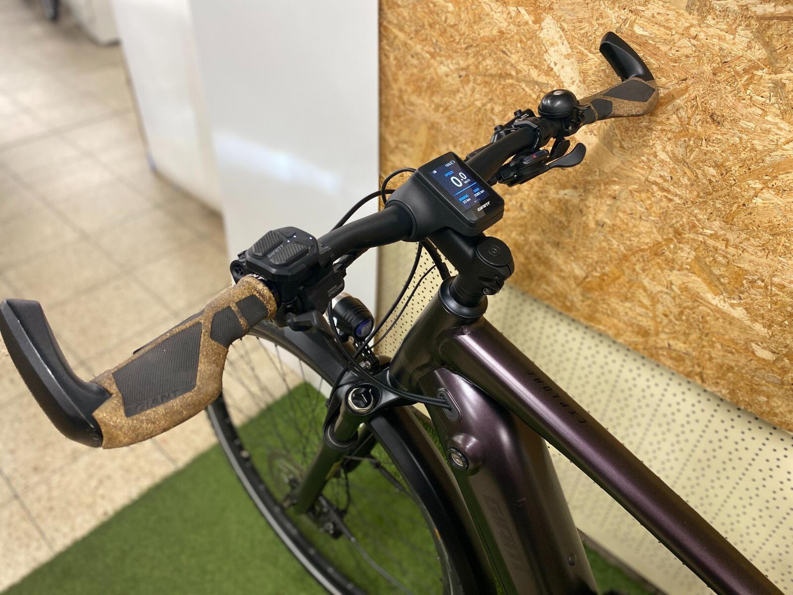 Giant EXPLORE PRO 1 625Wh 5/7