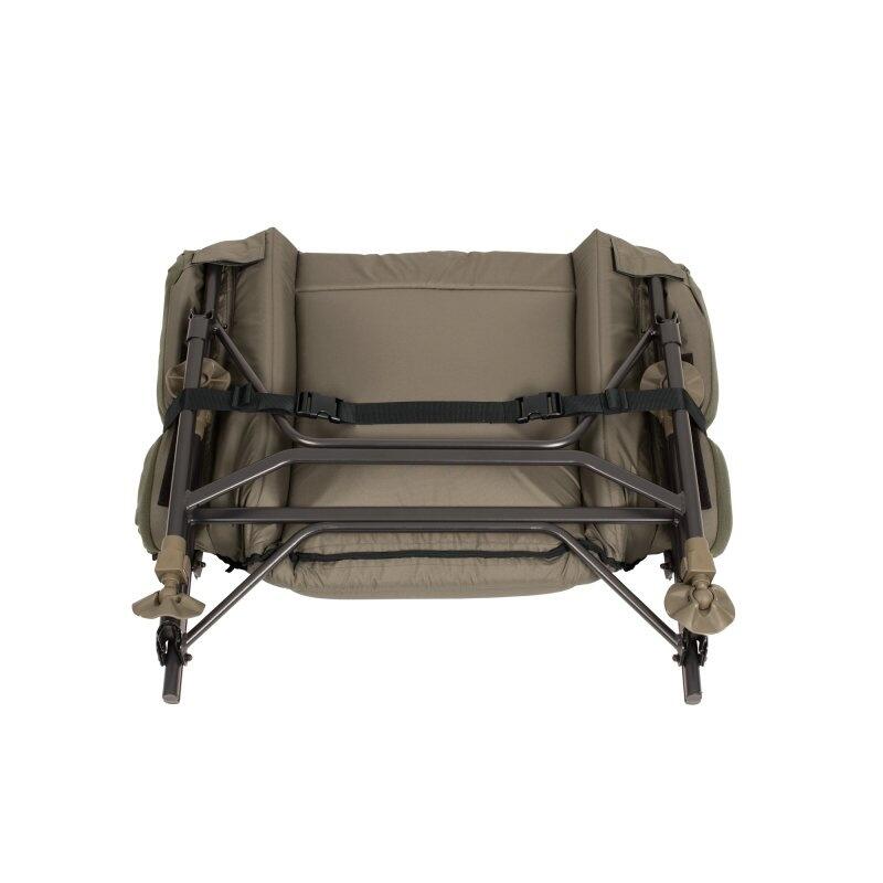 Trakker Levelite Camo Colossus Chair 2/7