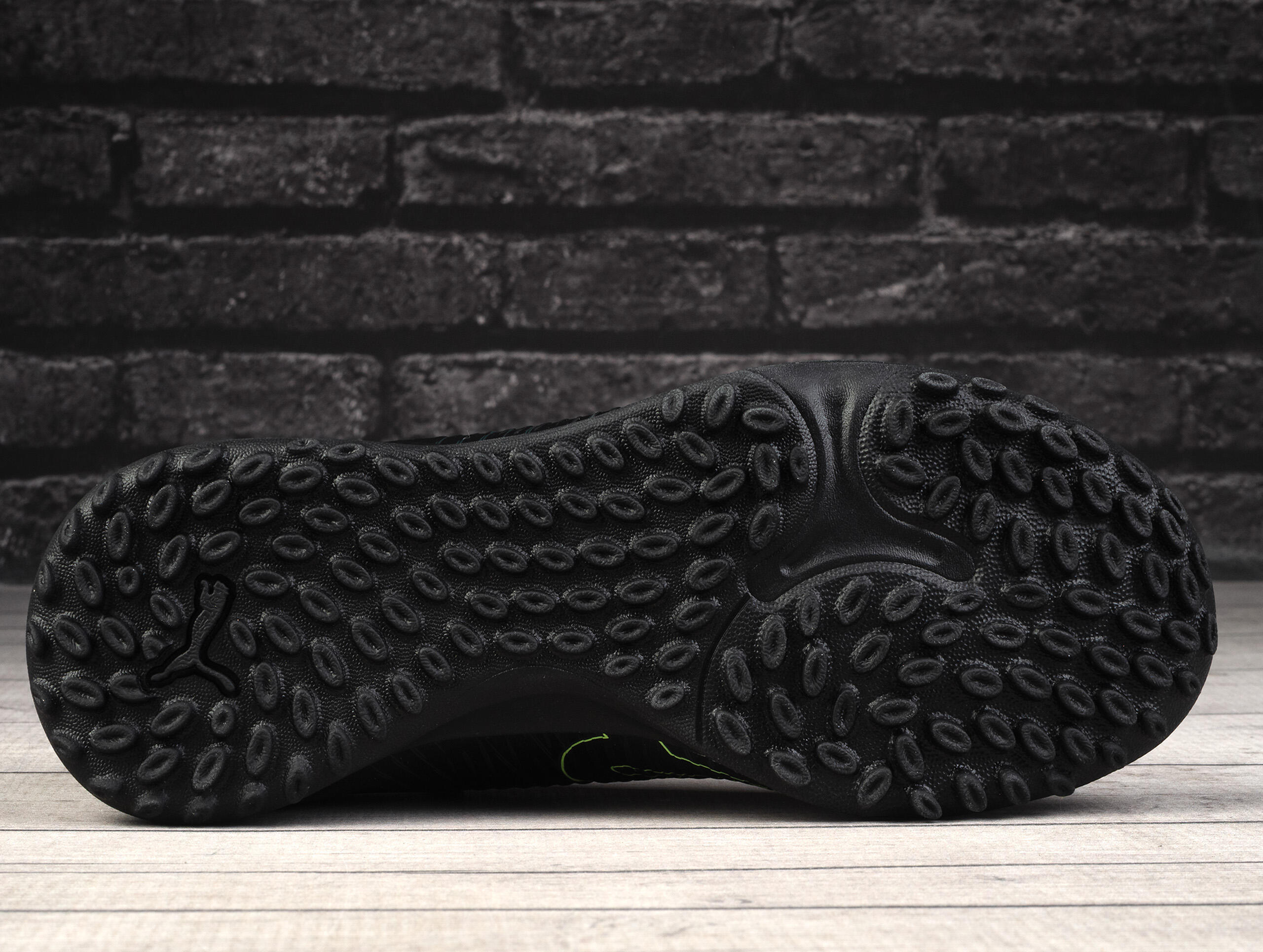 Buty piłkarskie turfy męskie Puma FUTURE 8 PLAY TT 5/7