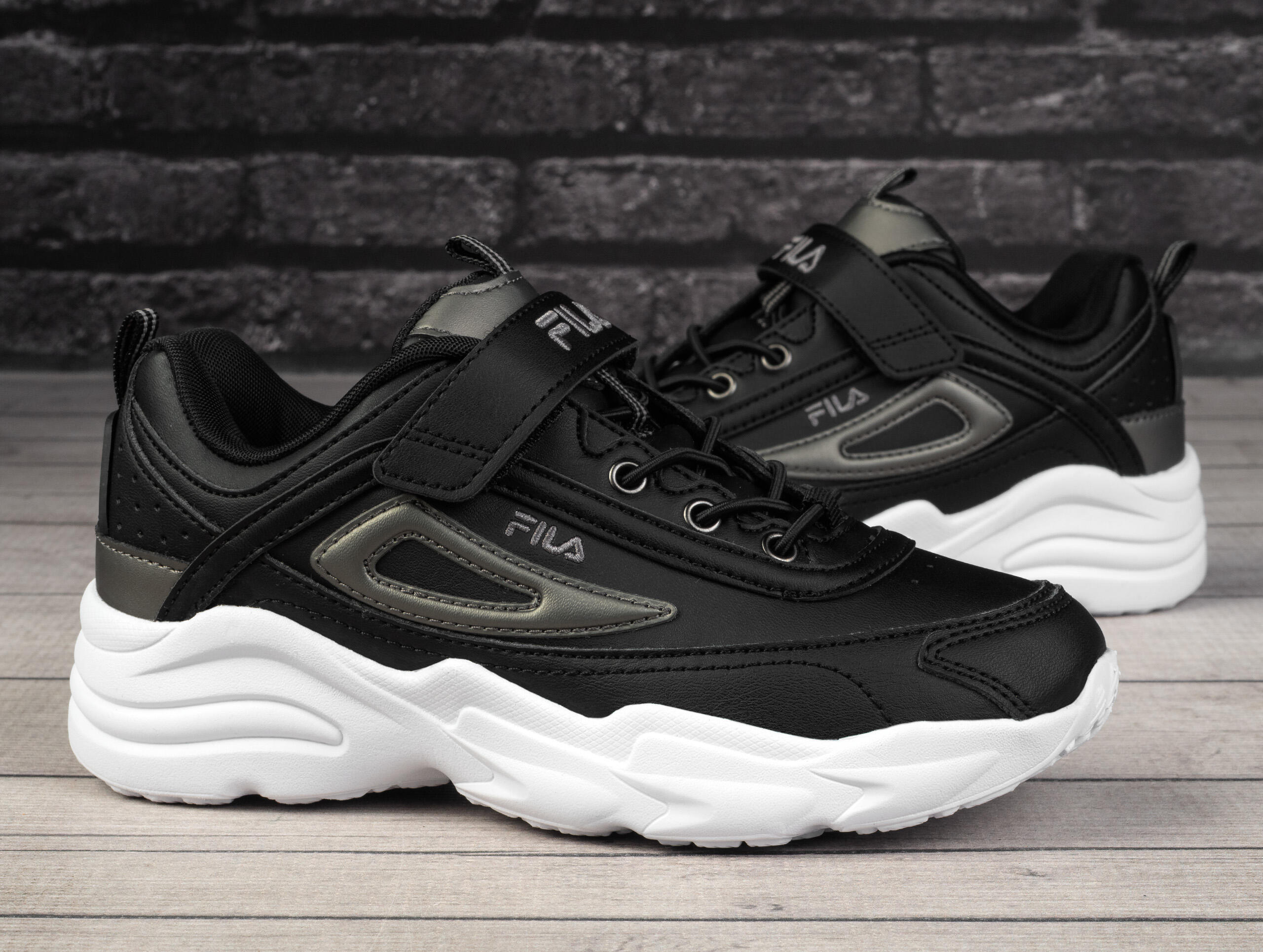 Baskets fille Fila Skye V 2/6
