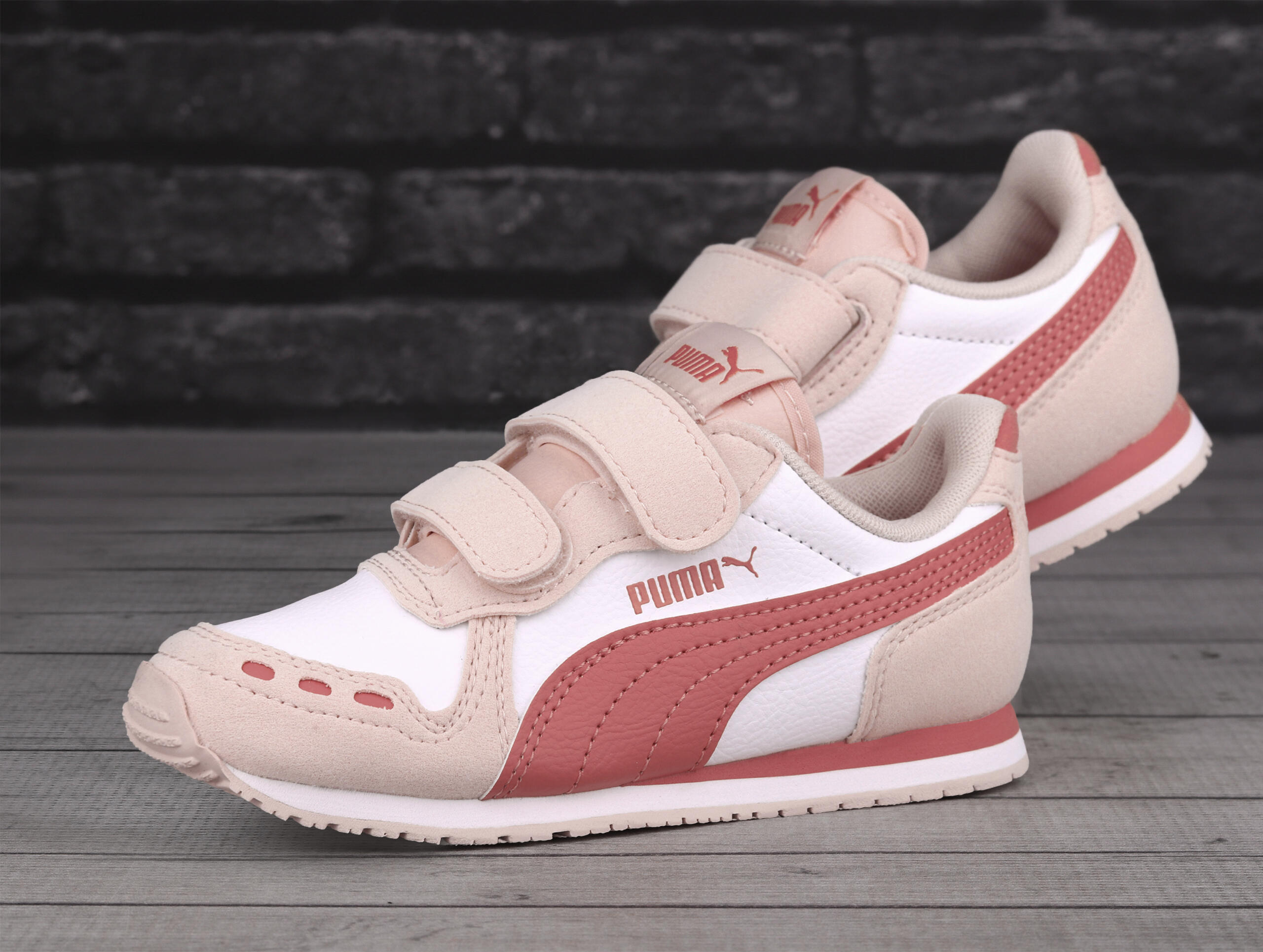 Buty dziecięce sportowe na rzep Puma CABANA 3/7