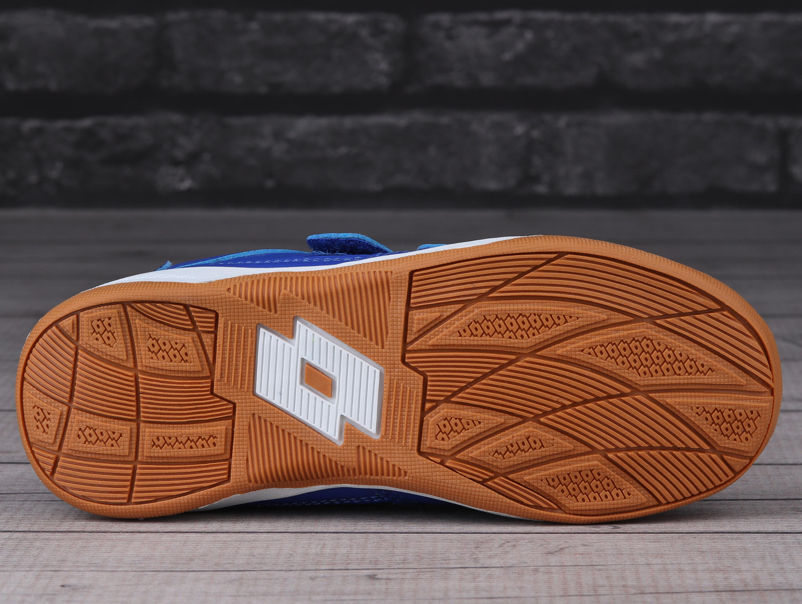 Zapatos de fútbol Lotto azul con velcro para niños 4/7