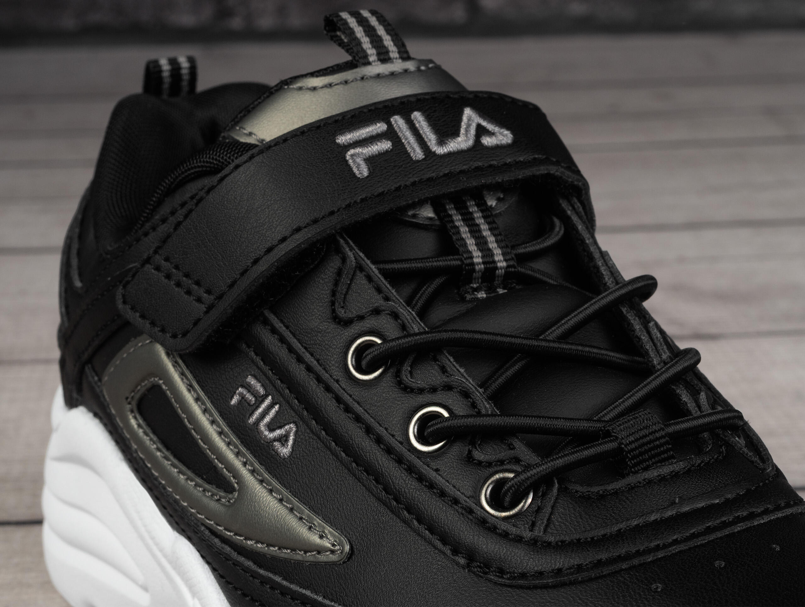 Baskets fille Fila Skye V 6/6