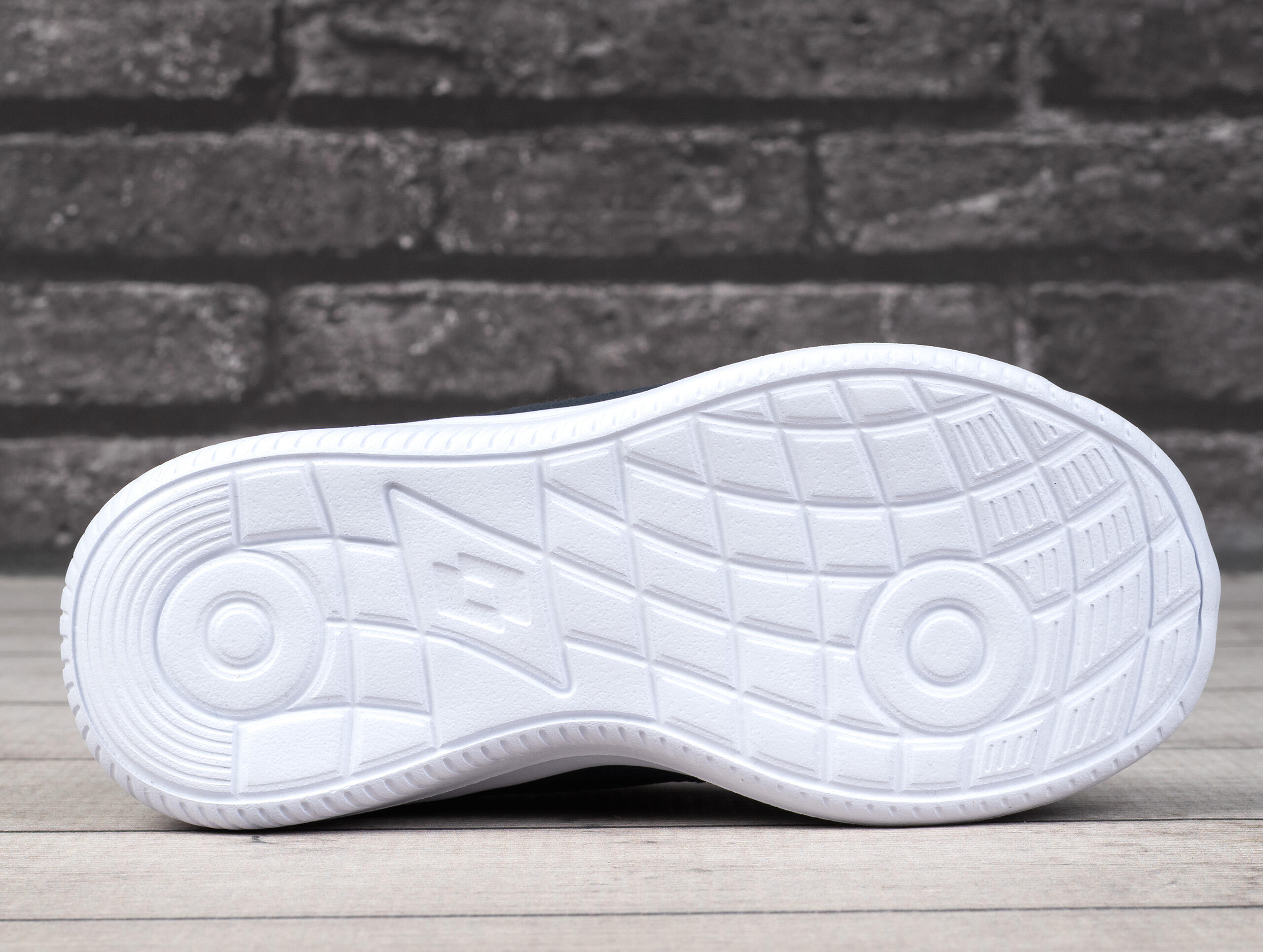 Zapatillas infantiles Lotto con velcro 5/6