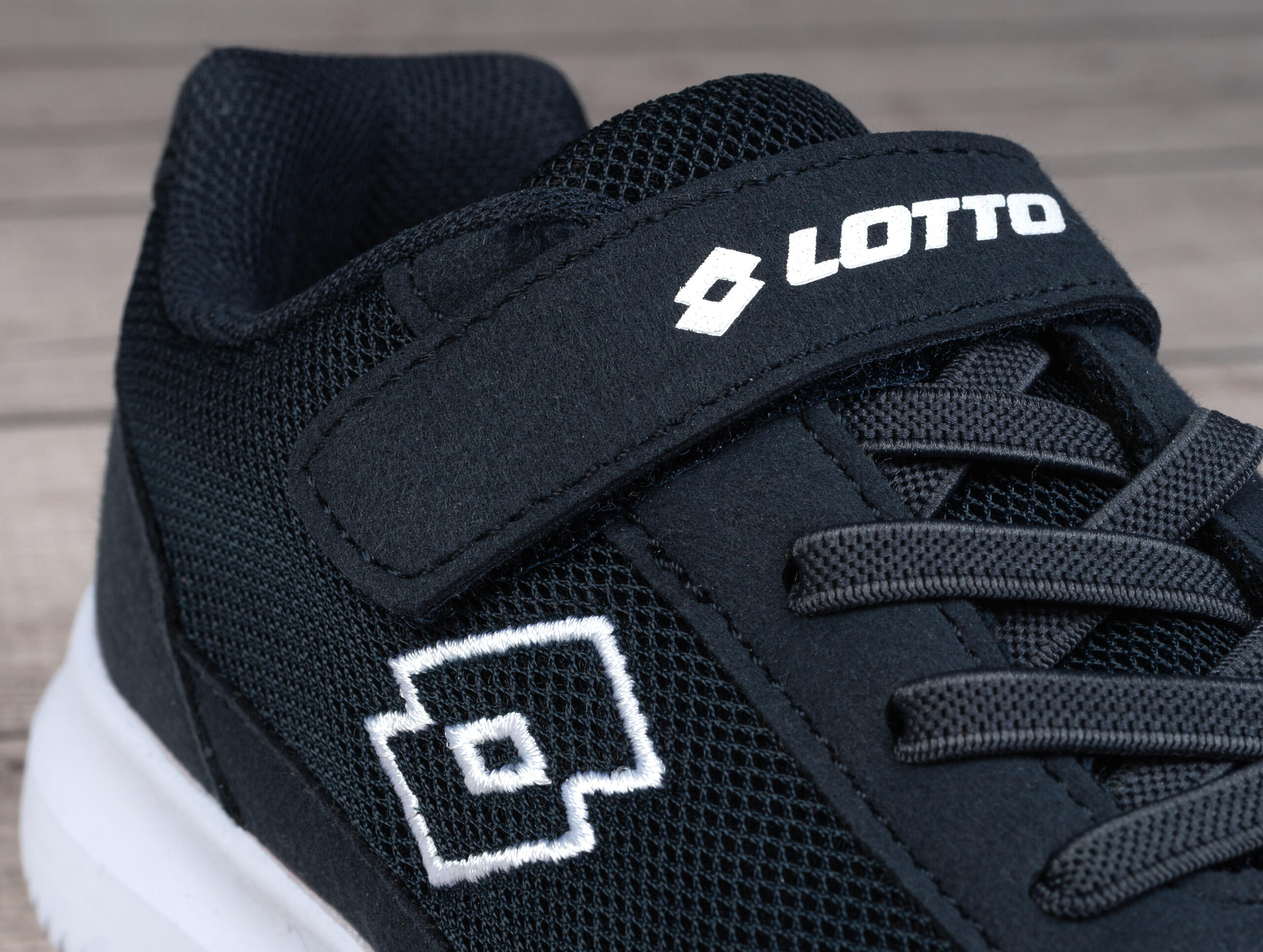 Lotto Connect K zapatillas infantiles, mesh reforzado, velcro y elásticos 6/7