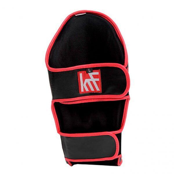 Espinillera protectora con pie FEEL the ENEMY negro-rojo L 3/3