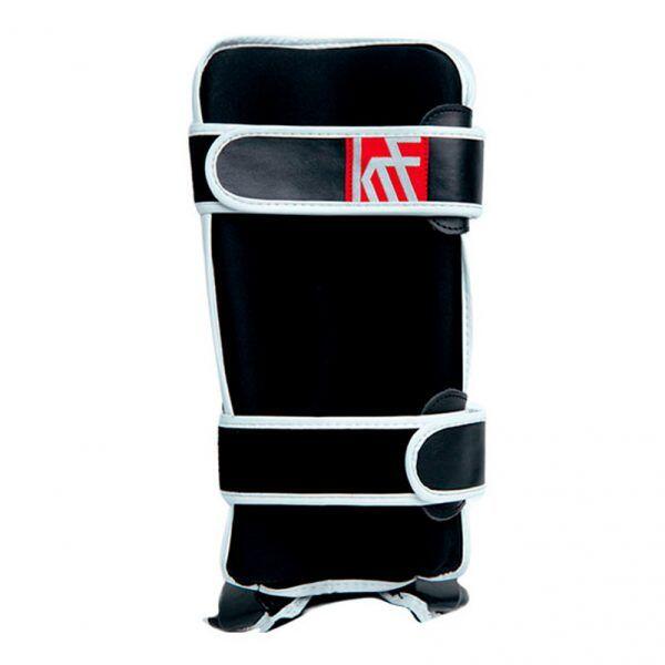 Espinillera protectora con pie FEEL the ENEMY negro-blanco L 2/3