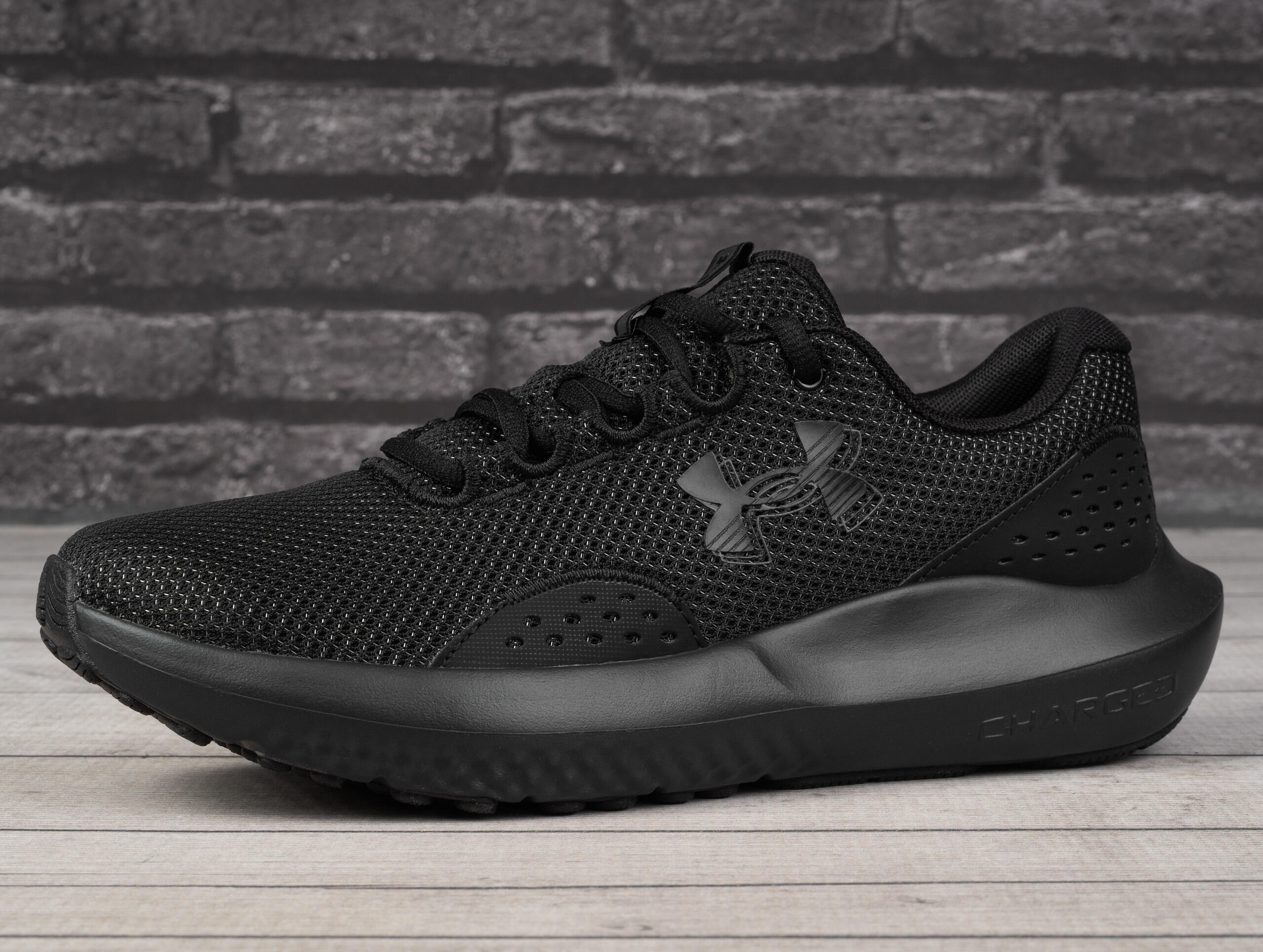 Chaussures de course pour hommes UNDER ARMOR Charged Surge 3/7