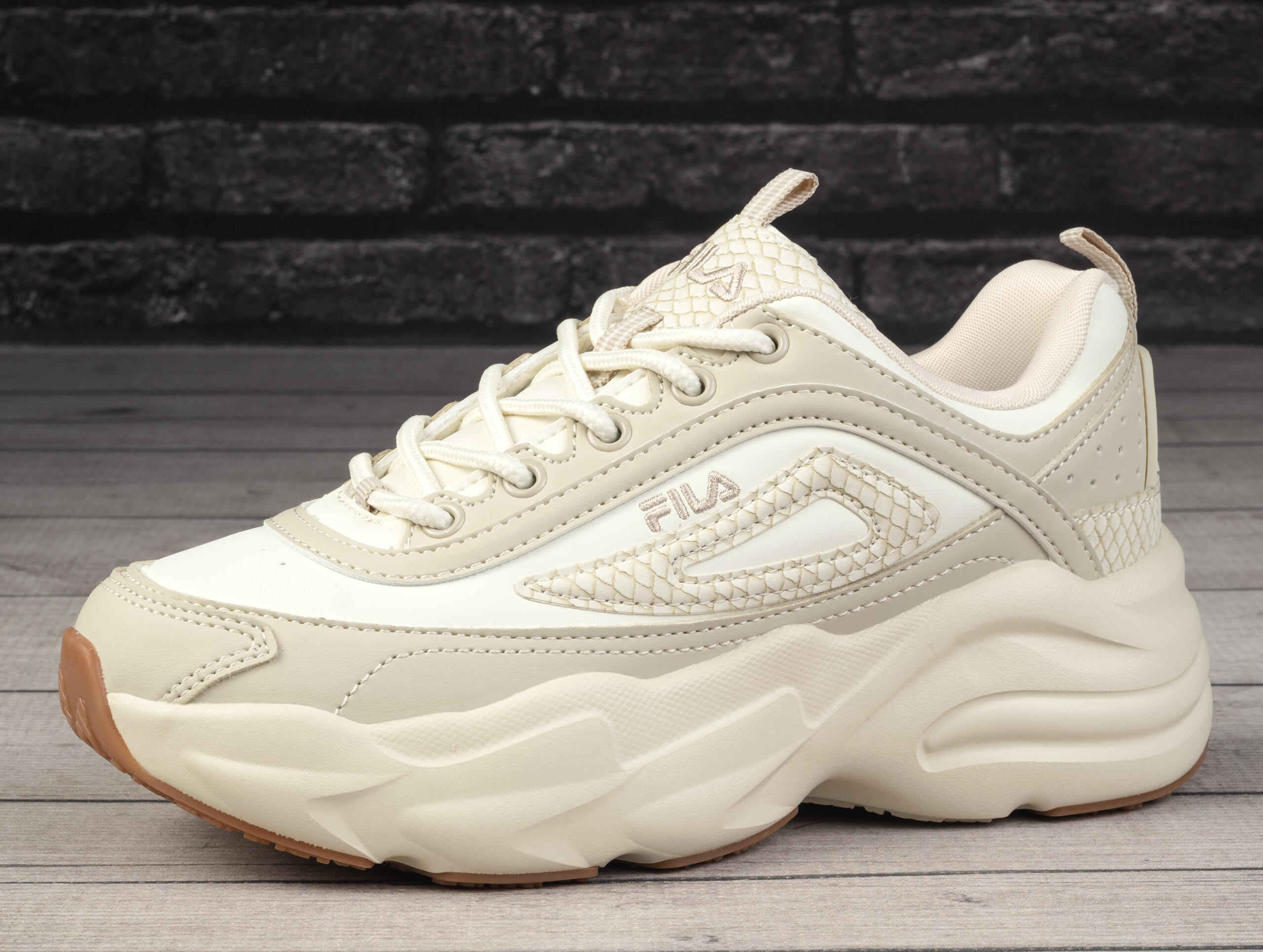 Buty  damskie sneakersy sportowe Fila SKYE ZP A WMN 3/6