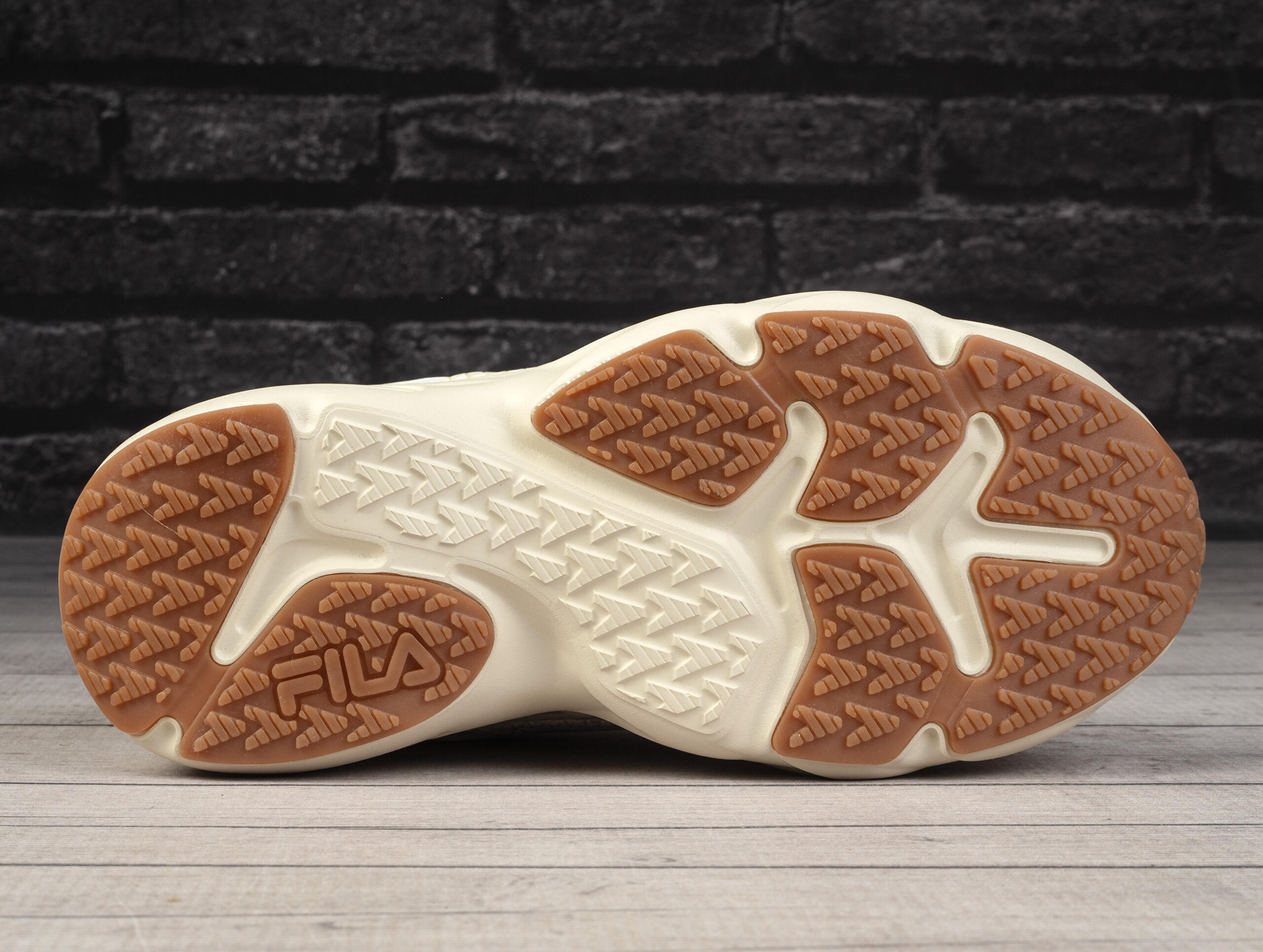Buty  damskie sneakersy sportowe Fila SKYE ZP A WMN 5/6
