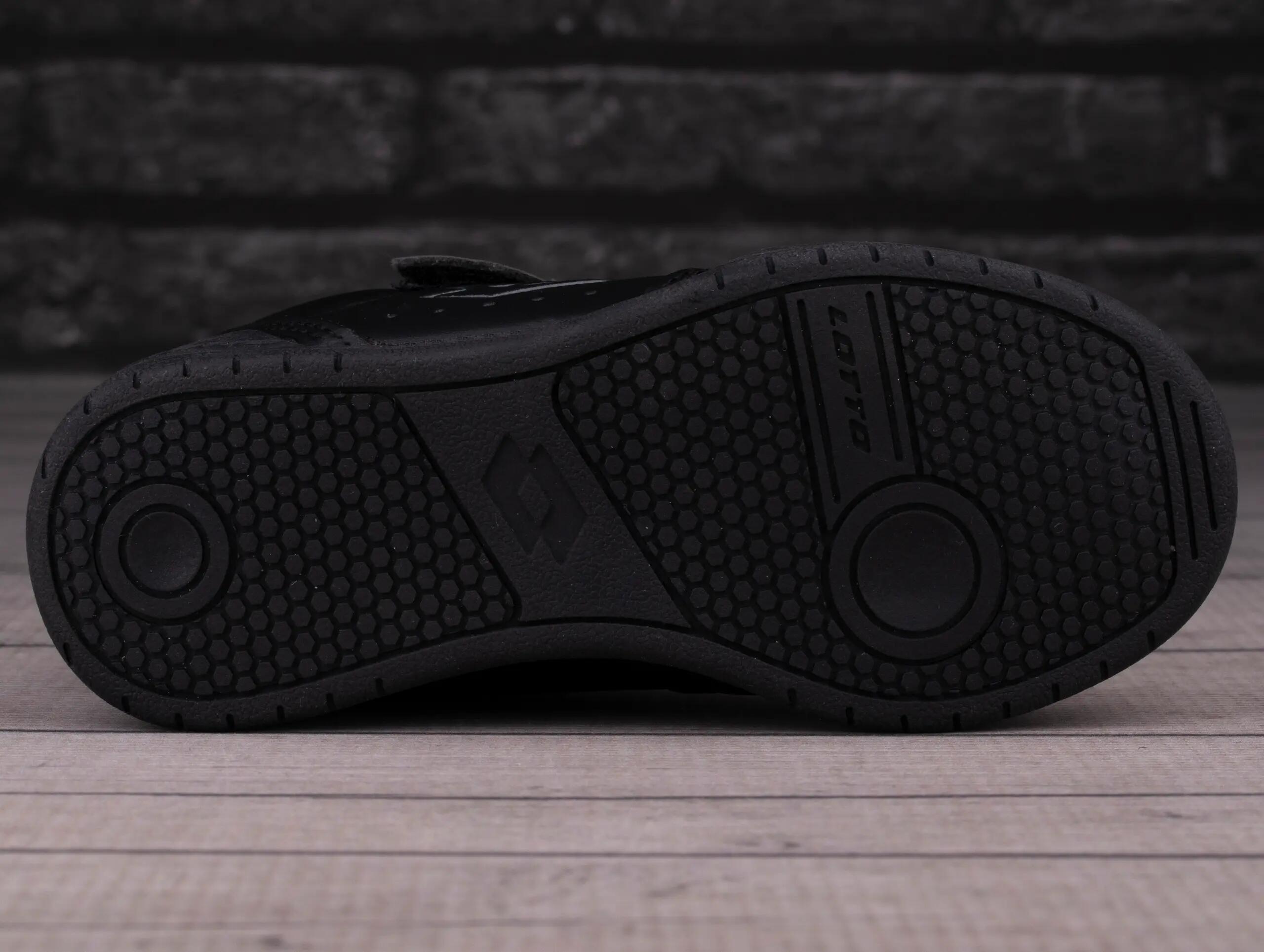 Buty dziecięce sportowe do chodzenia Lotto TITANIS OC K 5/7