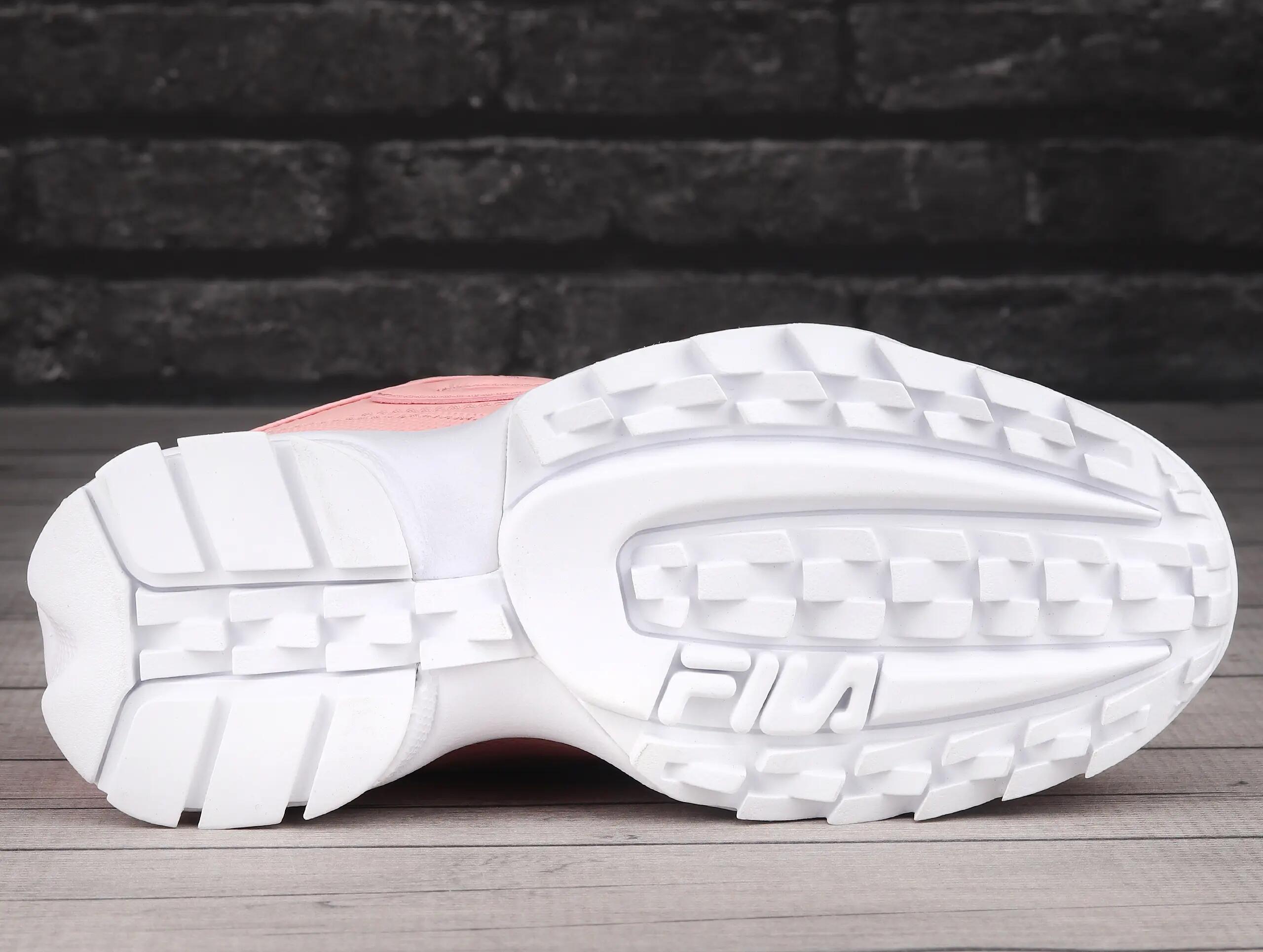 Baskets Fila Modèle Disruptor Low Couleur Rose 4/7