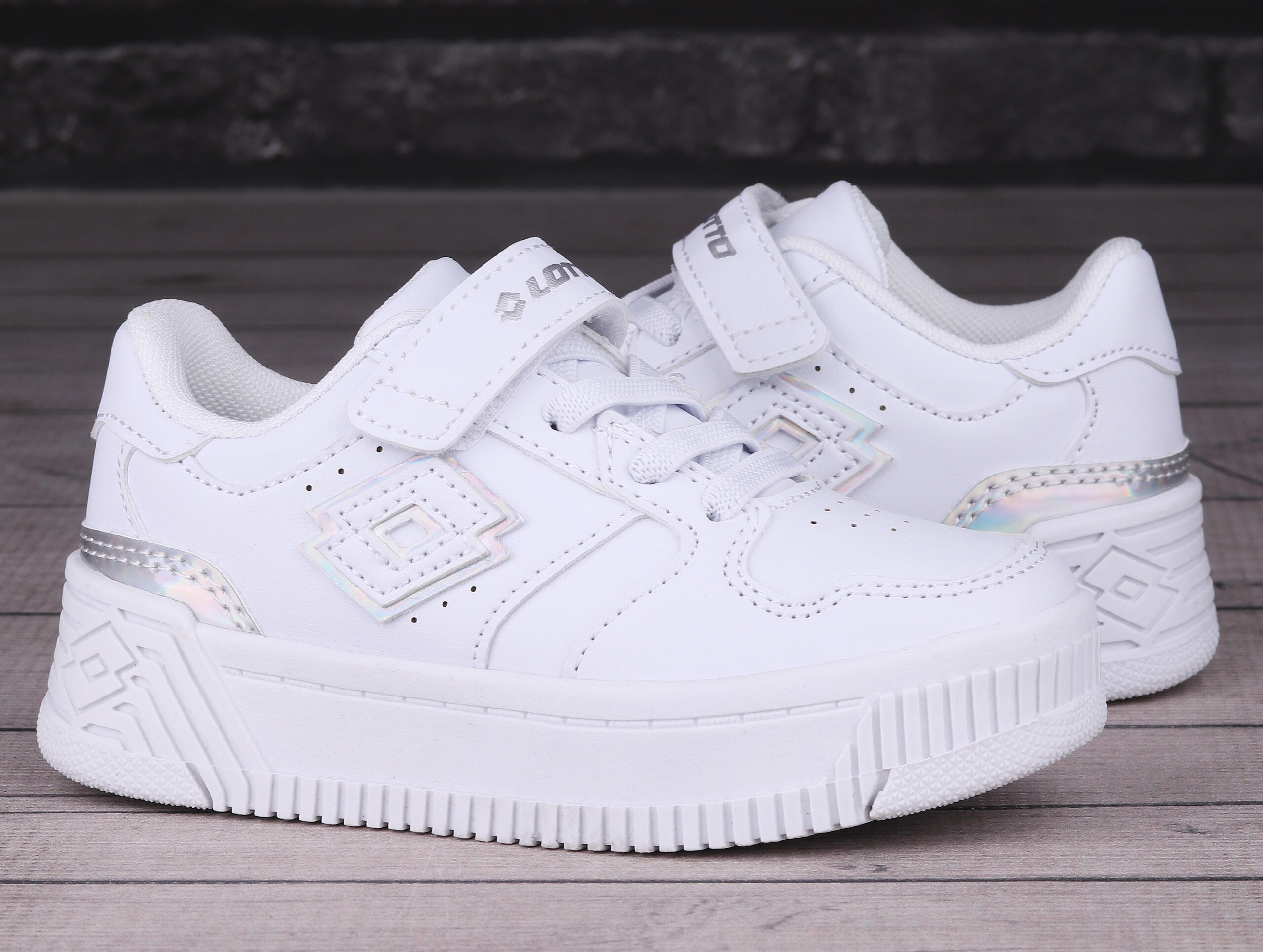 Buty dziecięce sportowe Lotto SCOPI