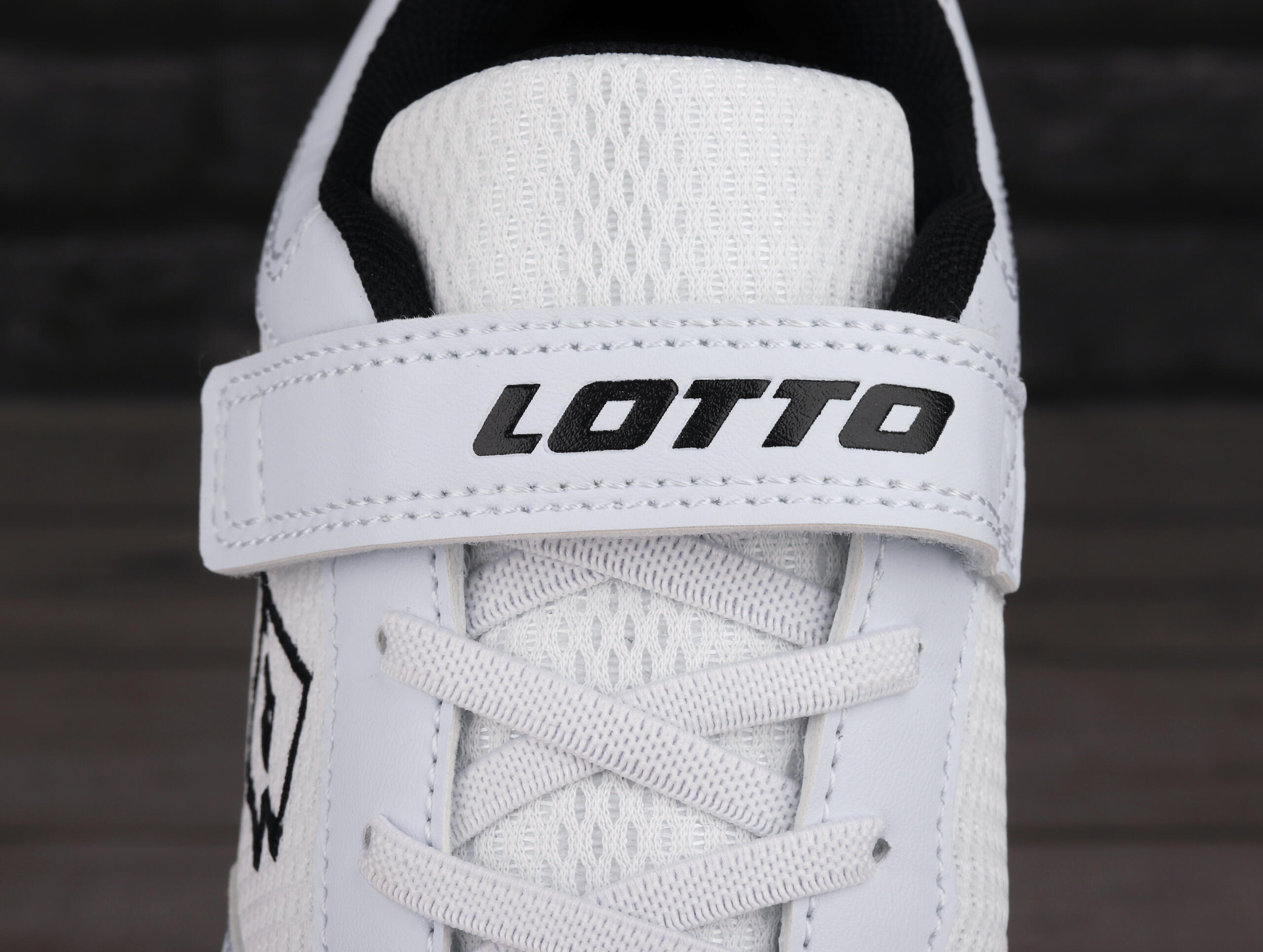 Buty dziecięce sportowe Lotto WHIZZER T 5/7