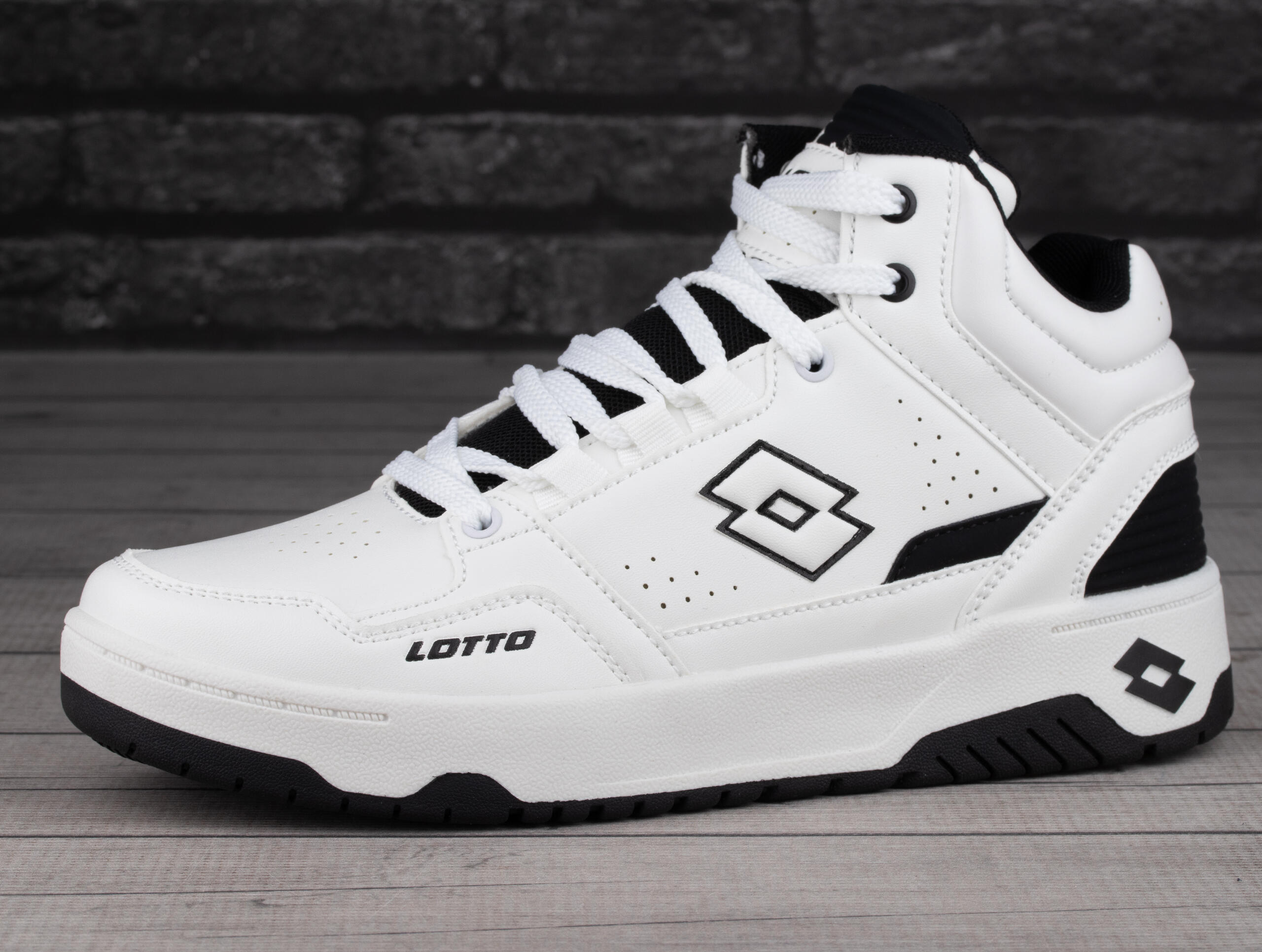 Buty męskie sportowe do chodzenia Lotto PIVOOT MID